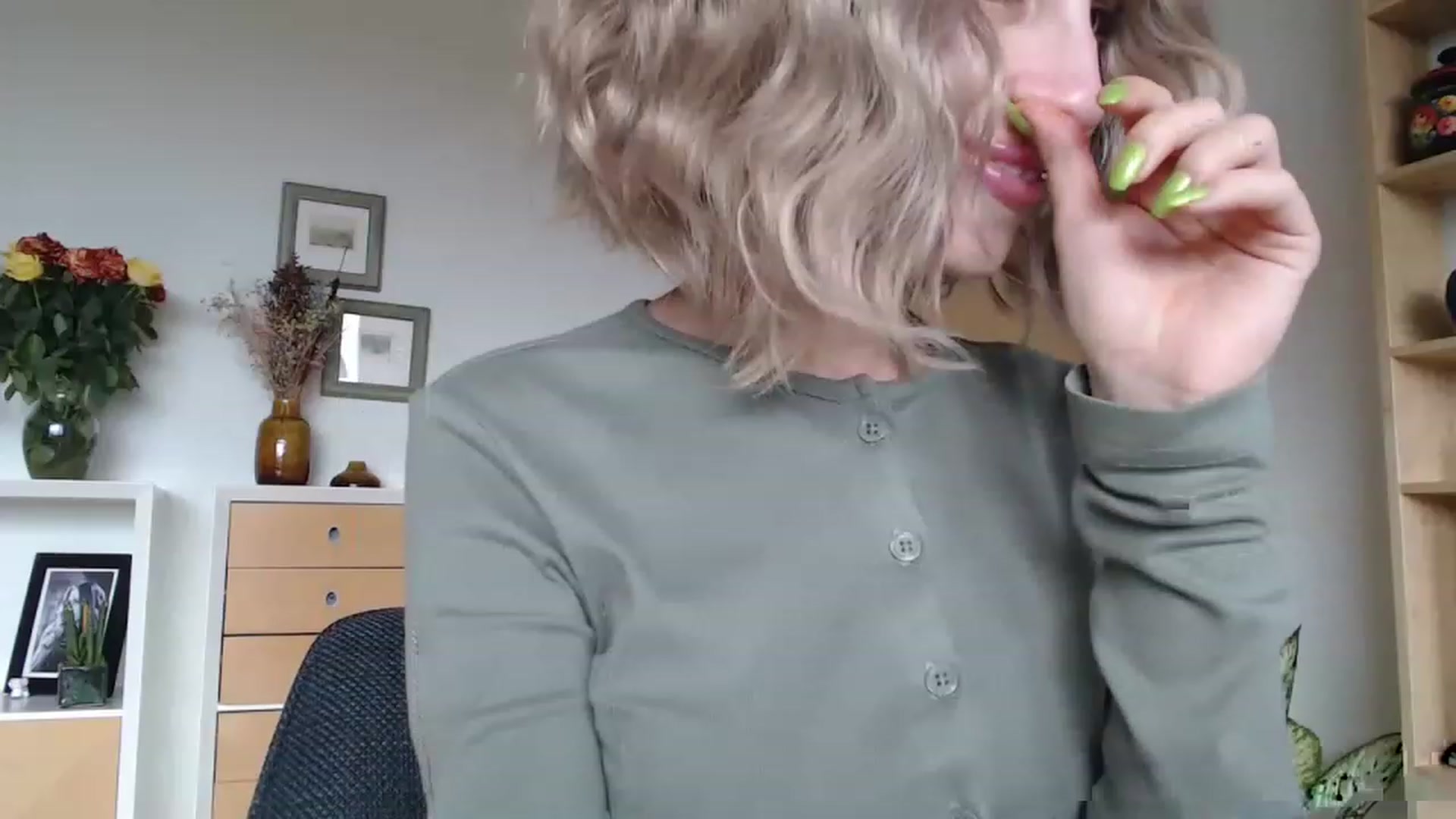 Gallery image thumbnail from Nora_Sweet's myfreecams stream on, 02/22/2023, 14:25 image 2 of 20
