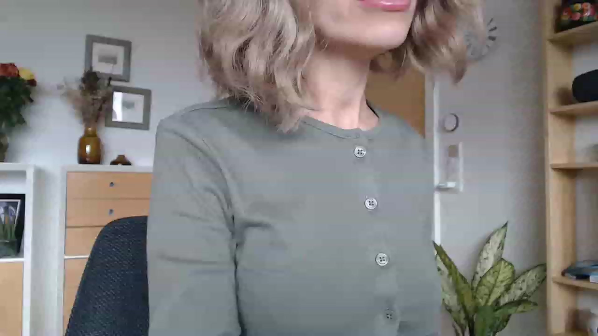 Gallery image thumbnail from Nora_Sweet's myfreecams stream on, 02/22/2023, 14:25 image 5 of 20