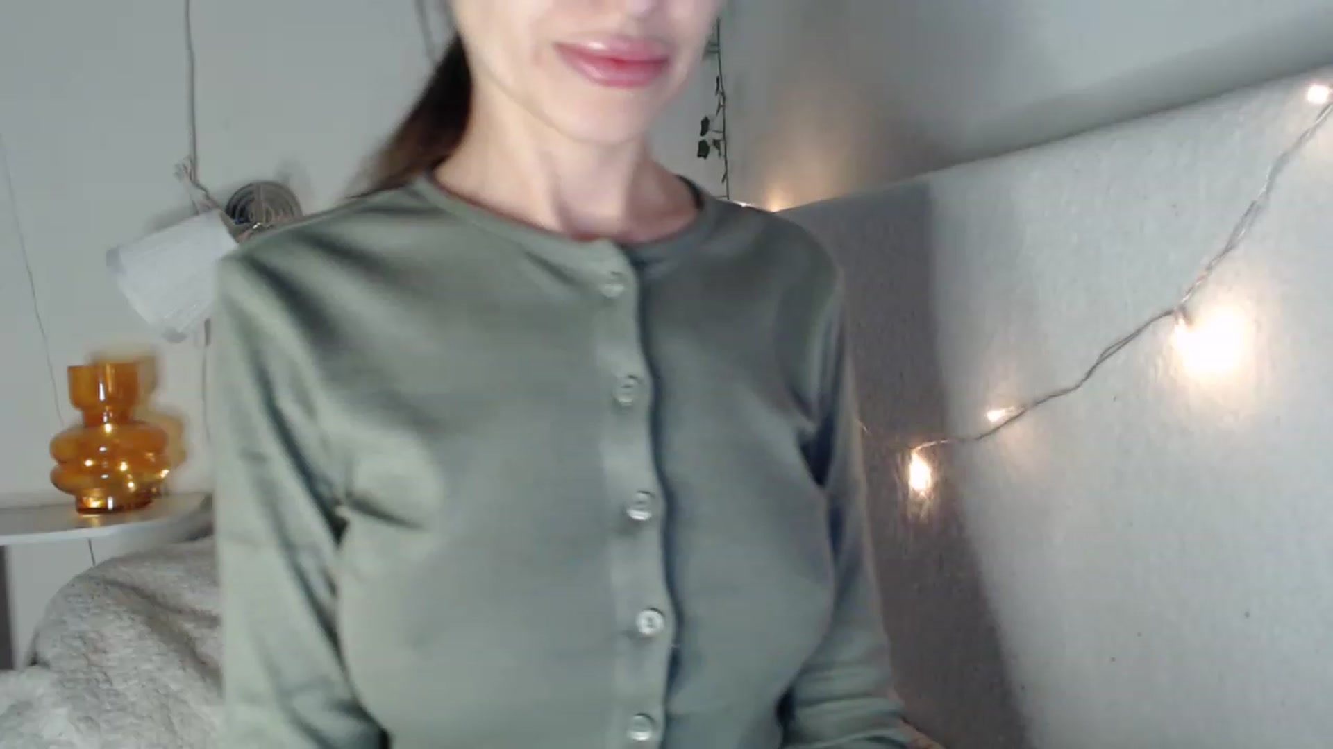 Gallery image thumbnail from Nora_Sweet's myfreecams stream on, 03/02/2023, 13:04 image 8 of 20