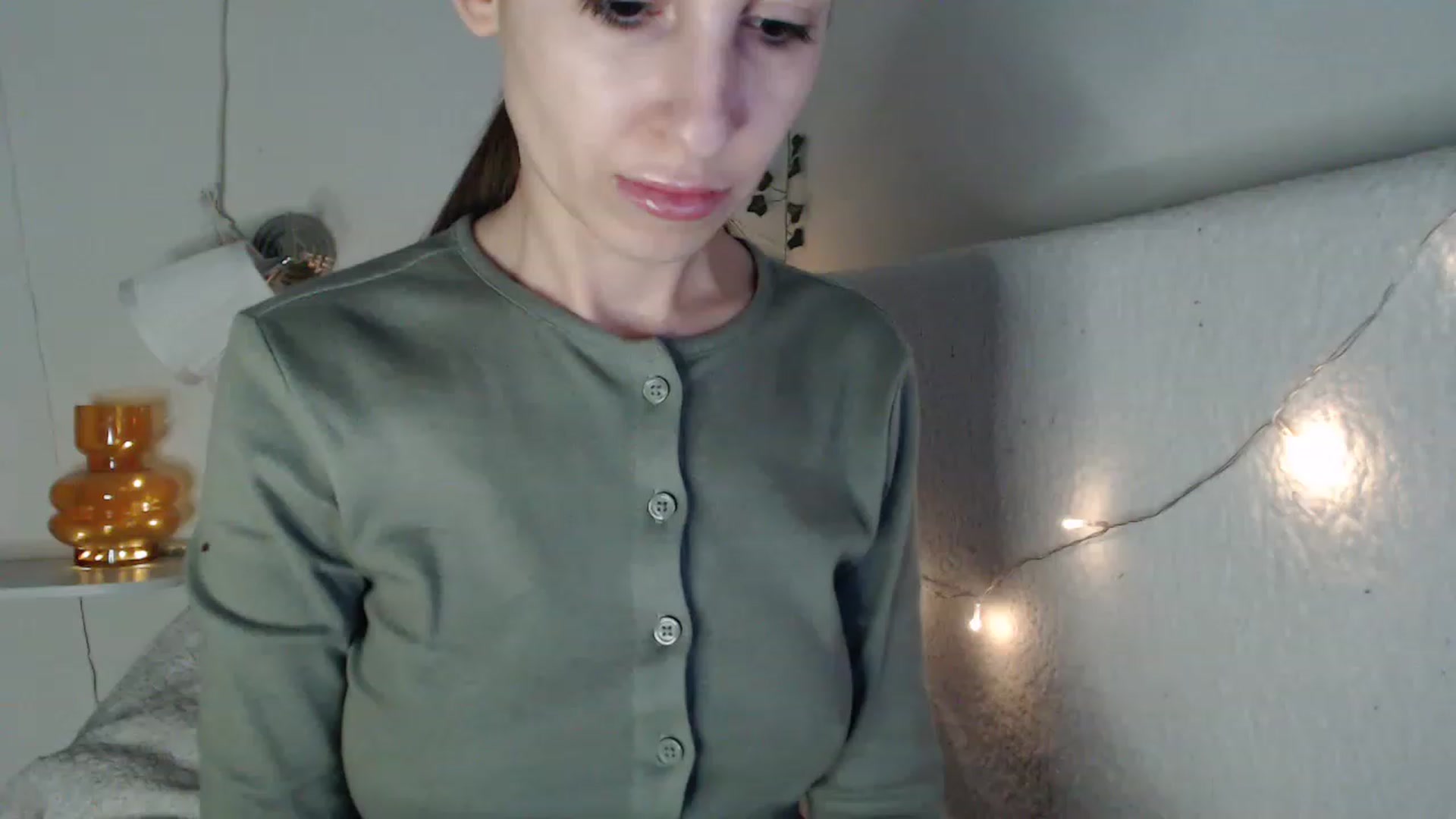 Gallery image thumbnail from Nora_Sweet's myfreecams stream on, 03/07/2023, 12:03 image 18 of 20