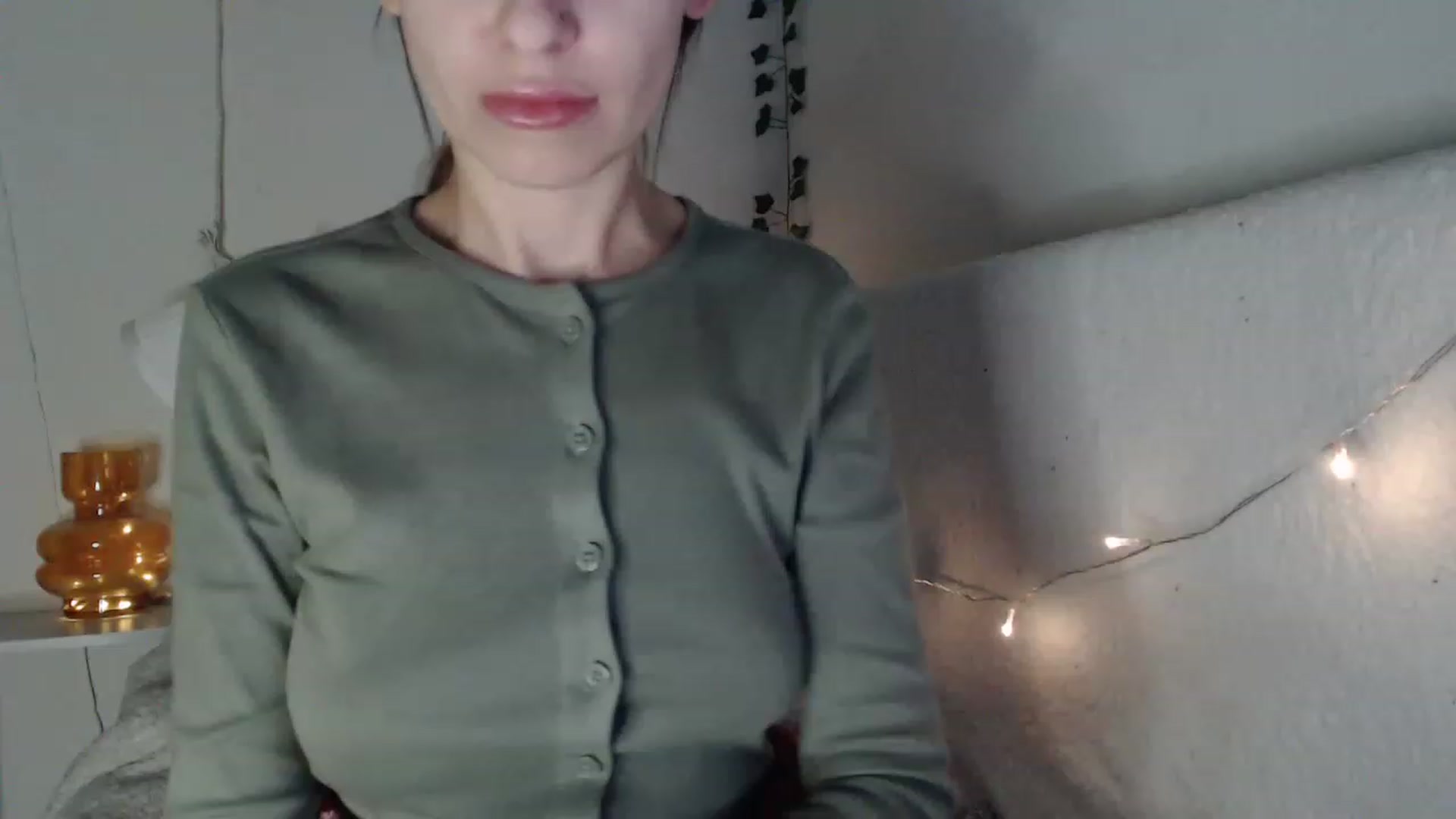 Gallery image thumbnail from Nora_Sweet's myfreecams stream on, 03/09/2023, 13:58 image 19 of 20