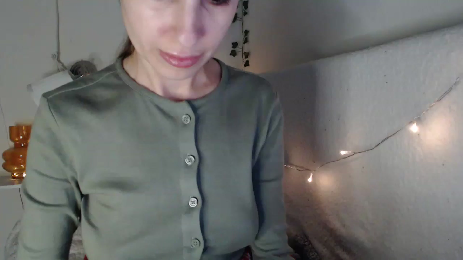 Gallery image thumbnail from Nora_Sweet's myfreecams stream on, 03/09/2023, 13:58 image 4 of 20