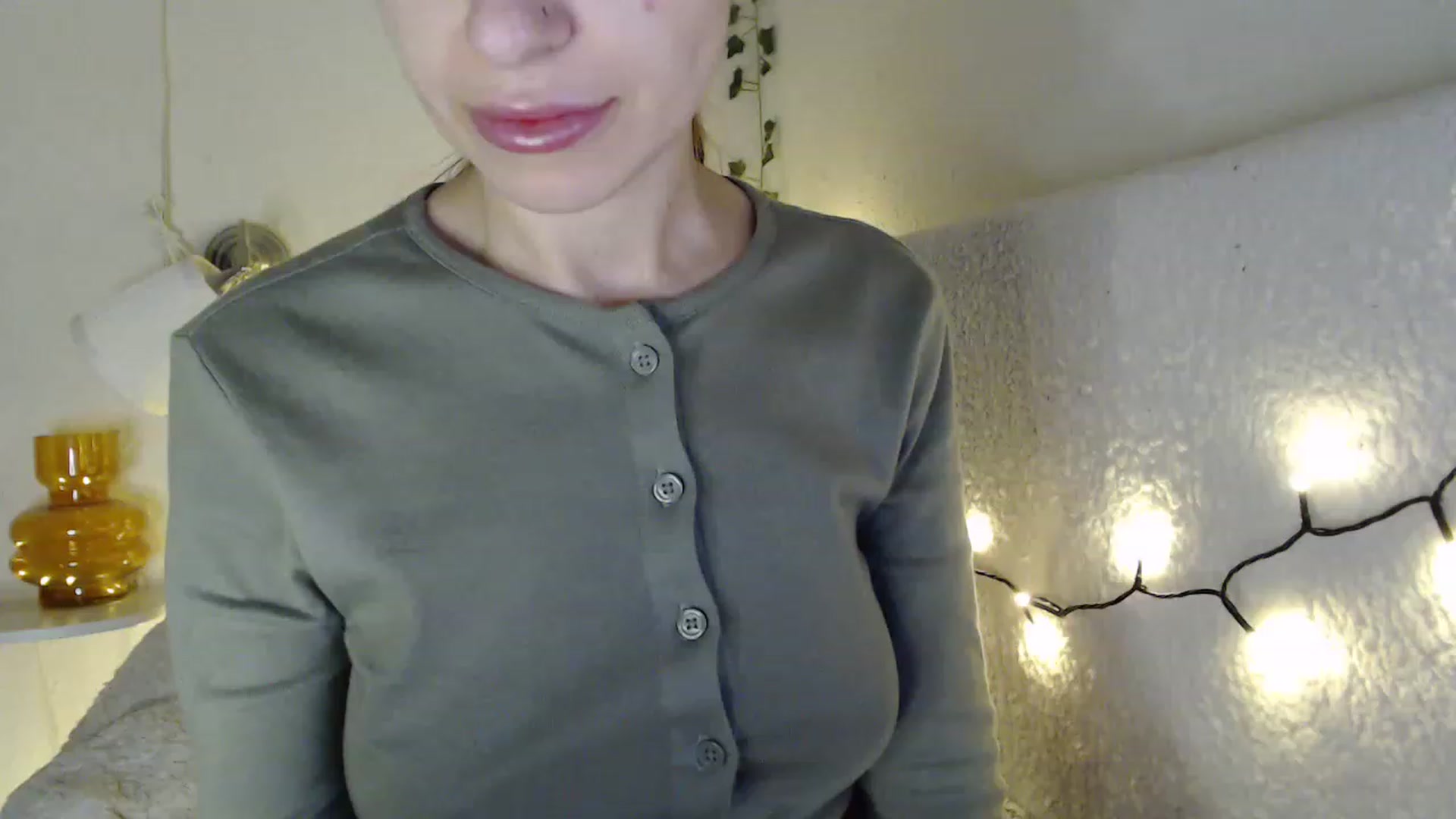 Gallery image thumbnail from Nora_Sweet's myfreecams stream on, 03/14/2023, 12:15 image 13 of 20