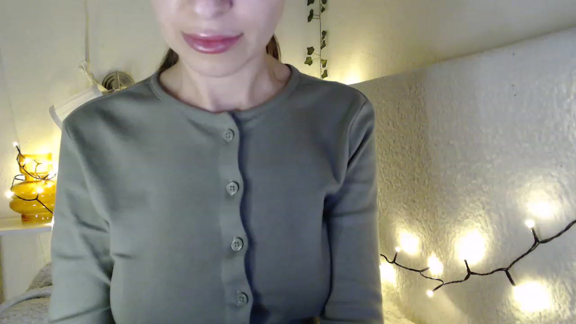 Gallery image thumbnail from Nora_Sweet's myfreecams stream on, 03/16/2023, 21:54 image 11 of 20