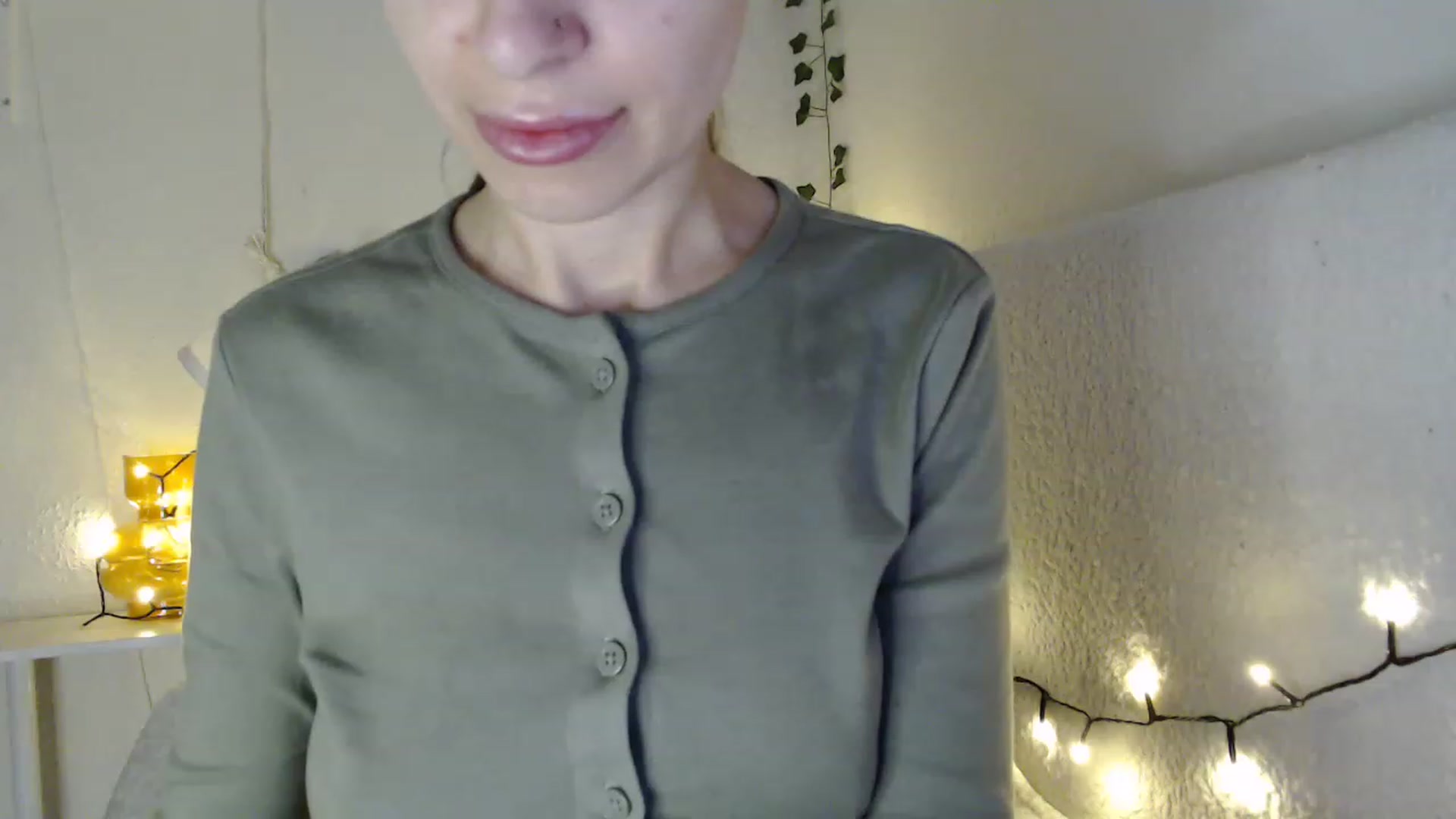 Gallery image thumbnail from Nora_Sweet's myfreecams stream on, 03/29/2023, 11:35 image 7 of 20