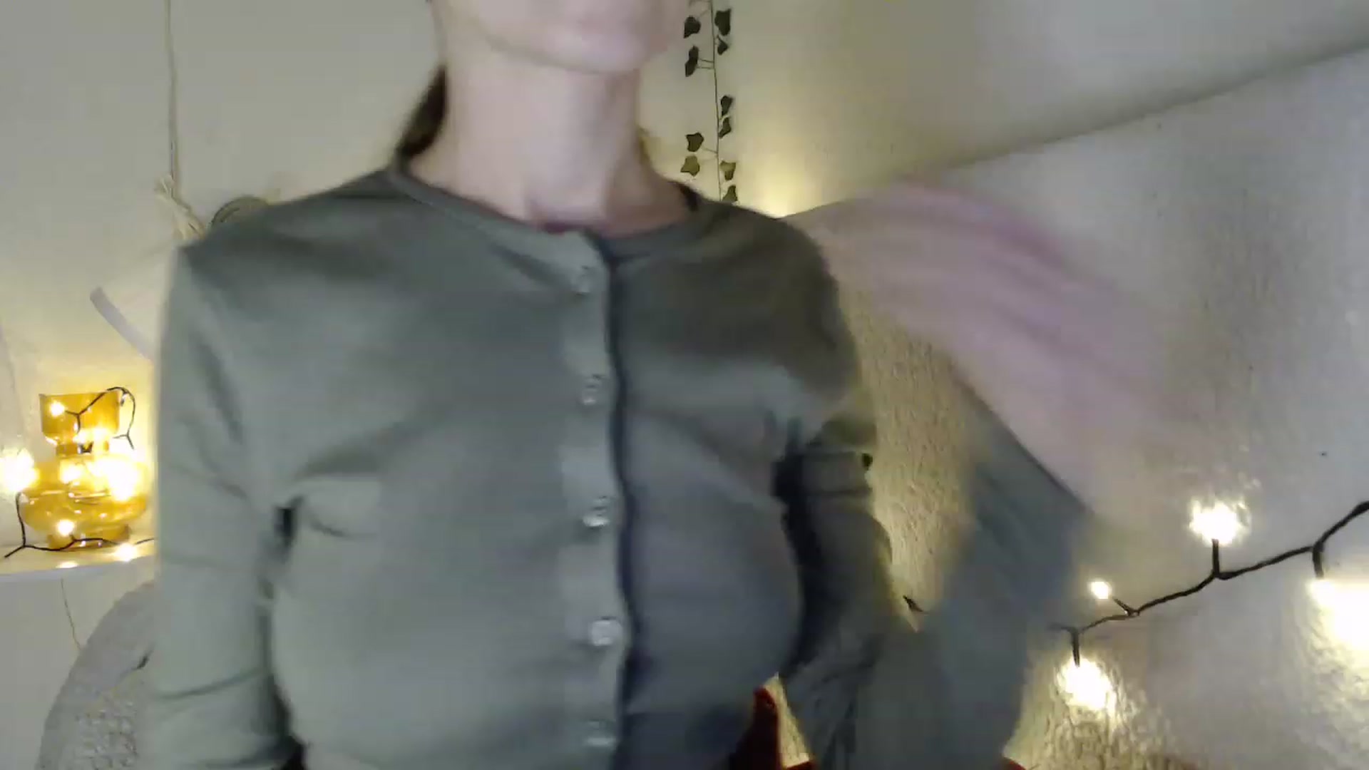 Gallery image thumbnail from Nora_Sweet's myfreecams stream on, 03/29/2023, 11:35 image 4 of 20