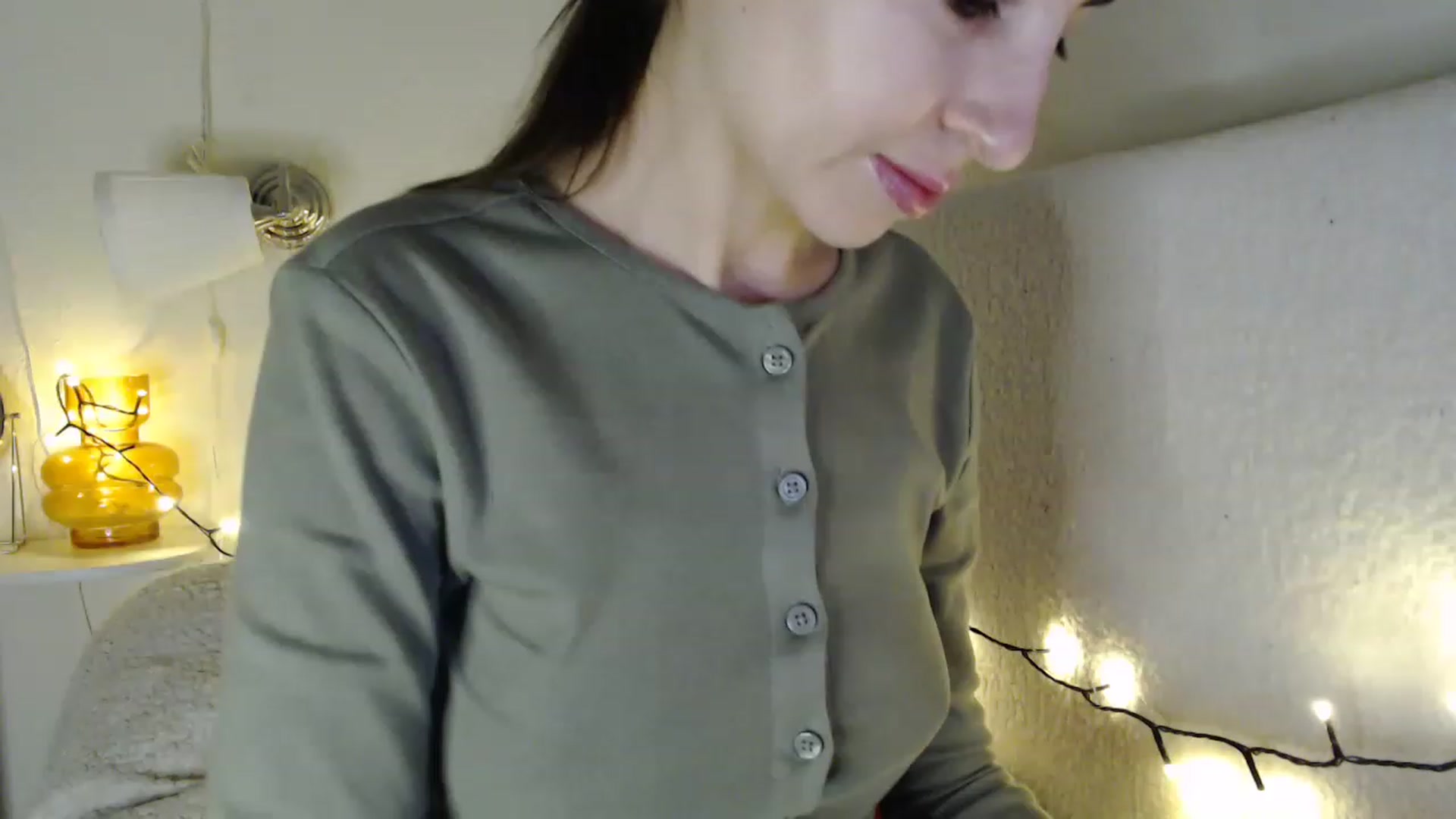Gallery image thumbnail from Nora_Sweet's myfreecams stream on, 04/05/2023, 10:46 image 8 of 20