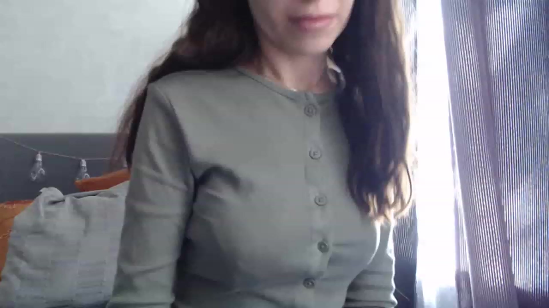 Gallery image thumbnail from Nora_Sweet's myfreecams stream on, 05/18/2023, 06:55 image 17 of 20