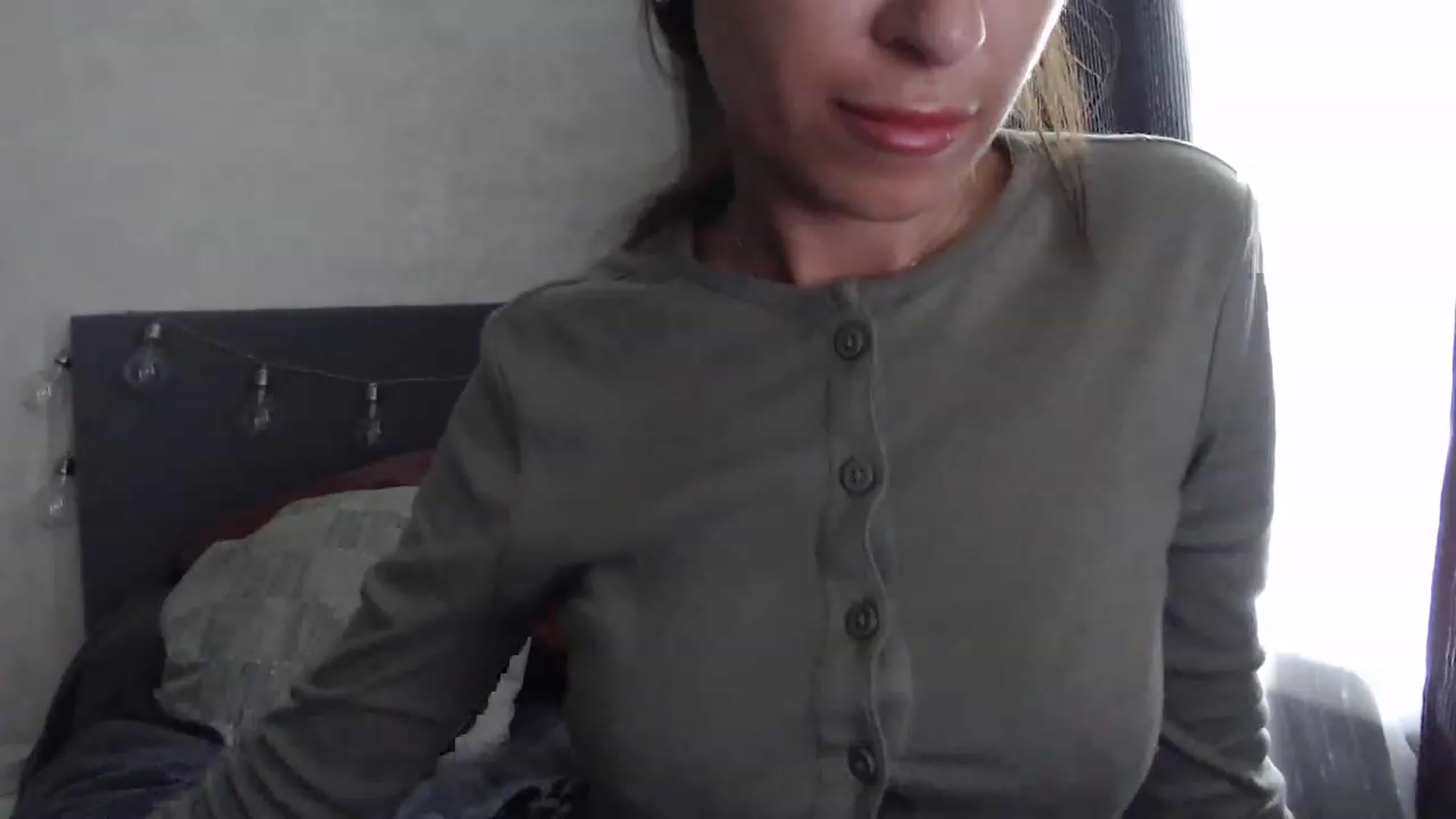 Gallery image thumbnail from Nora_Sweet's myfreecams stream on, 07/06/2023, 07:53 image 17 of 20