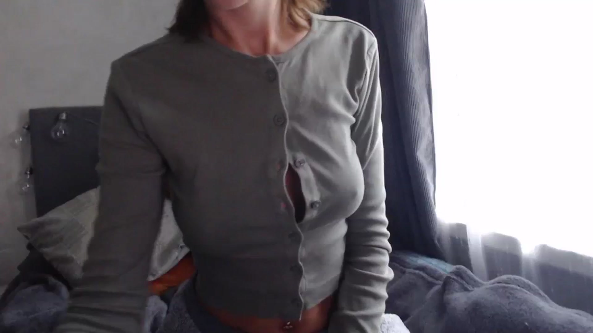 Gallery image thumbnail from Nora_Sweet's myfreecams stream on, 09/14/2023, 08:35 image 10 of 20