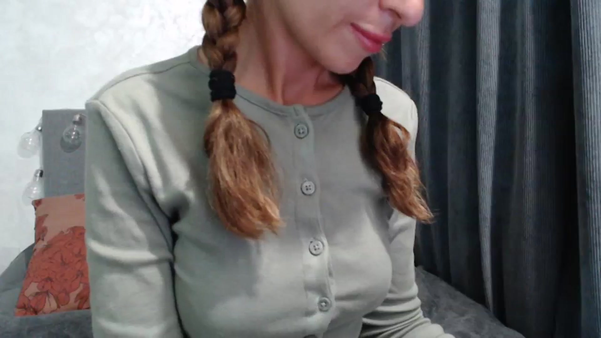 Gallery image thumbnail from Nora_Sweet's myfreecams stream on, 09/29/2023, 17:52 image 10 of 20