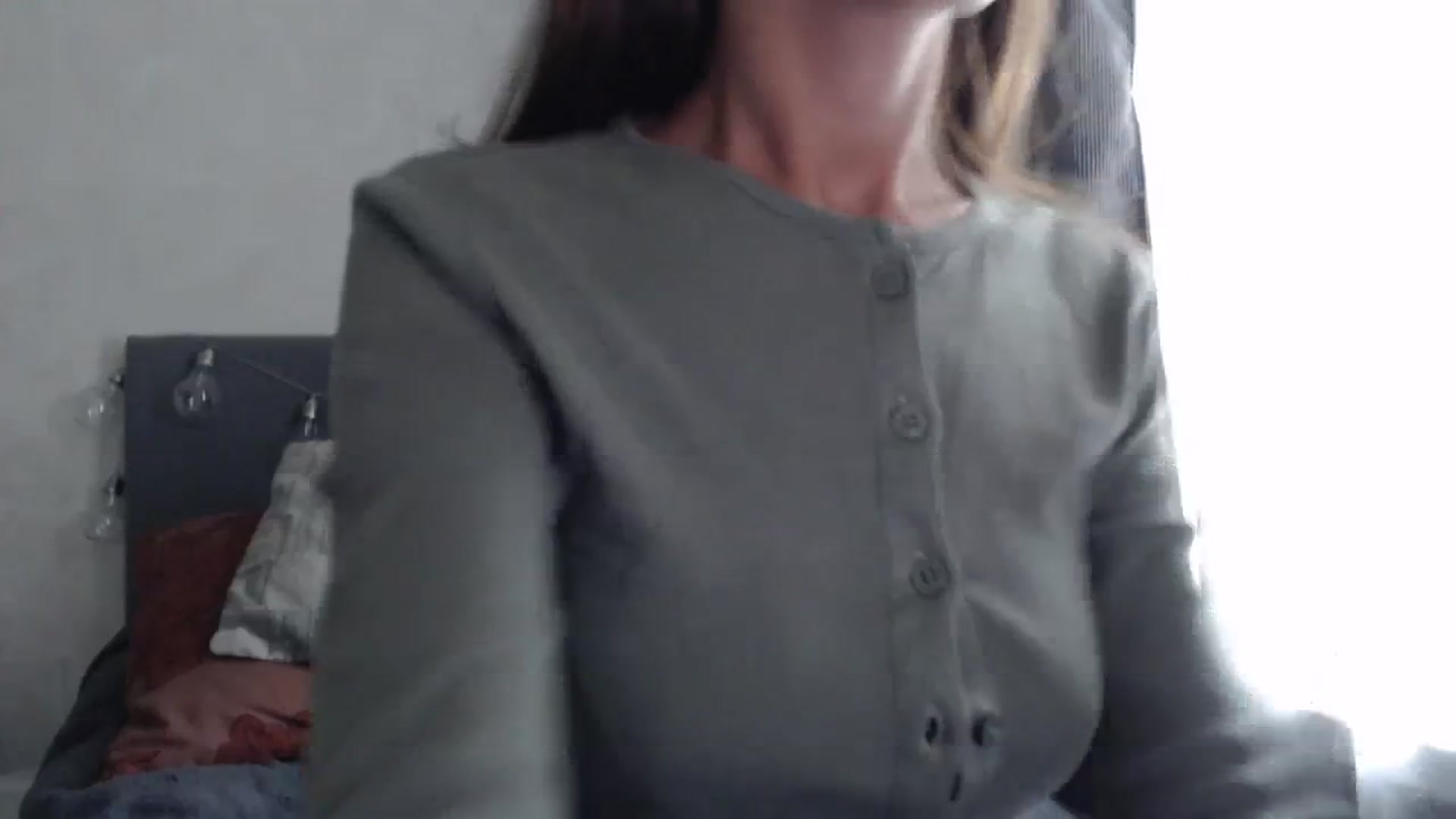 Gallery image thumbnail from Nora_Sweet's myfreecams stream on, 10/03/2023, 08:14 image 18 of 20
