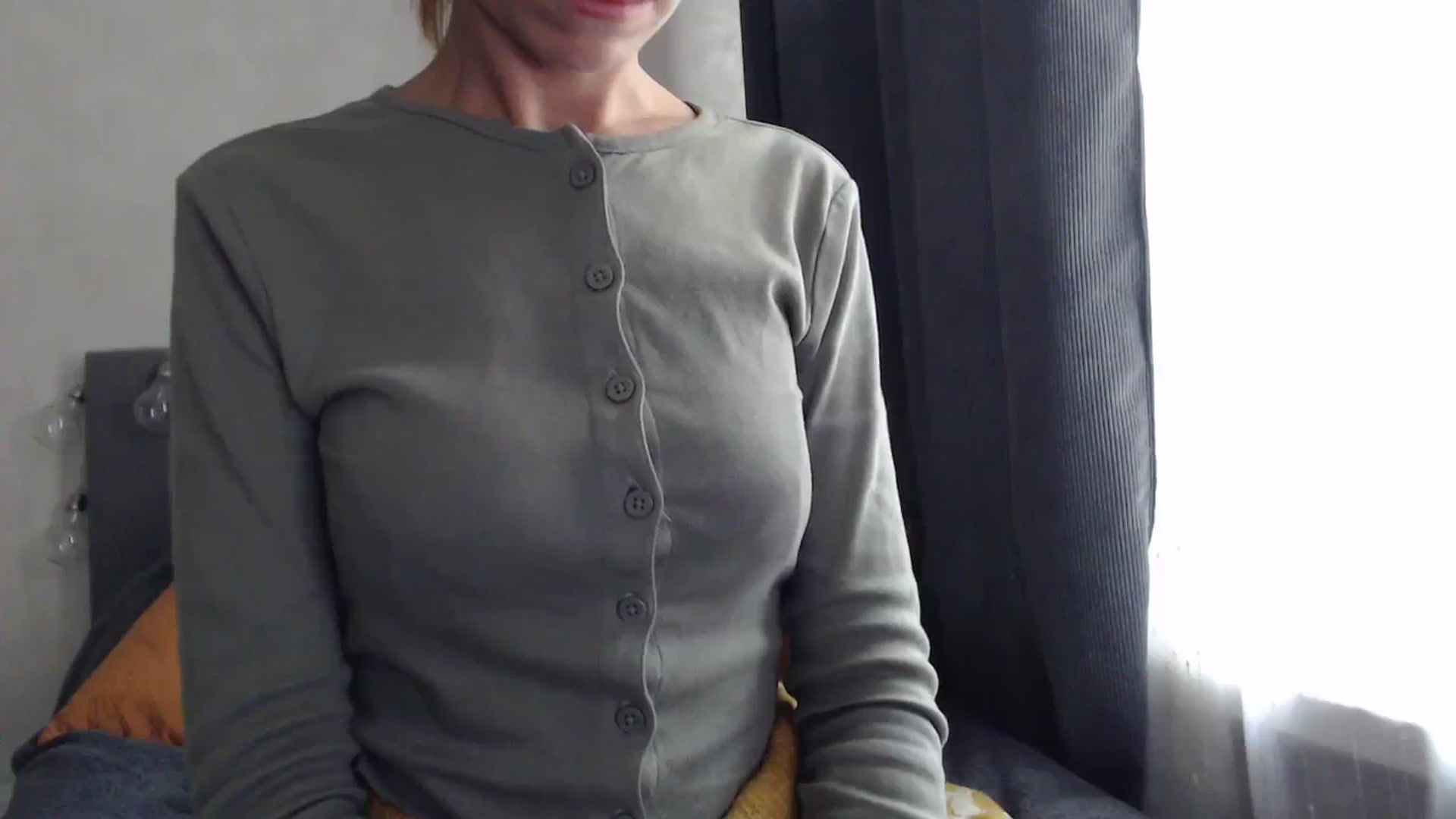 Gallery image thumbnail from Nora_Sweet's myfreecams stream on, 10/30/2023, 09:43 image 15 of 20