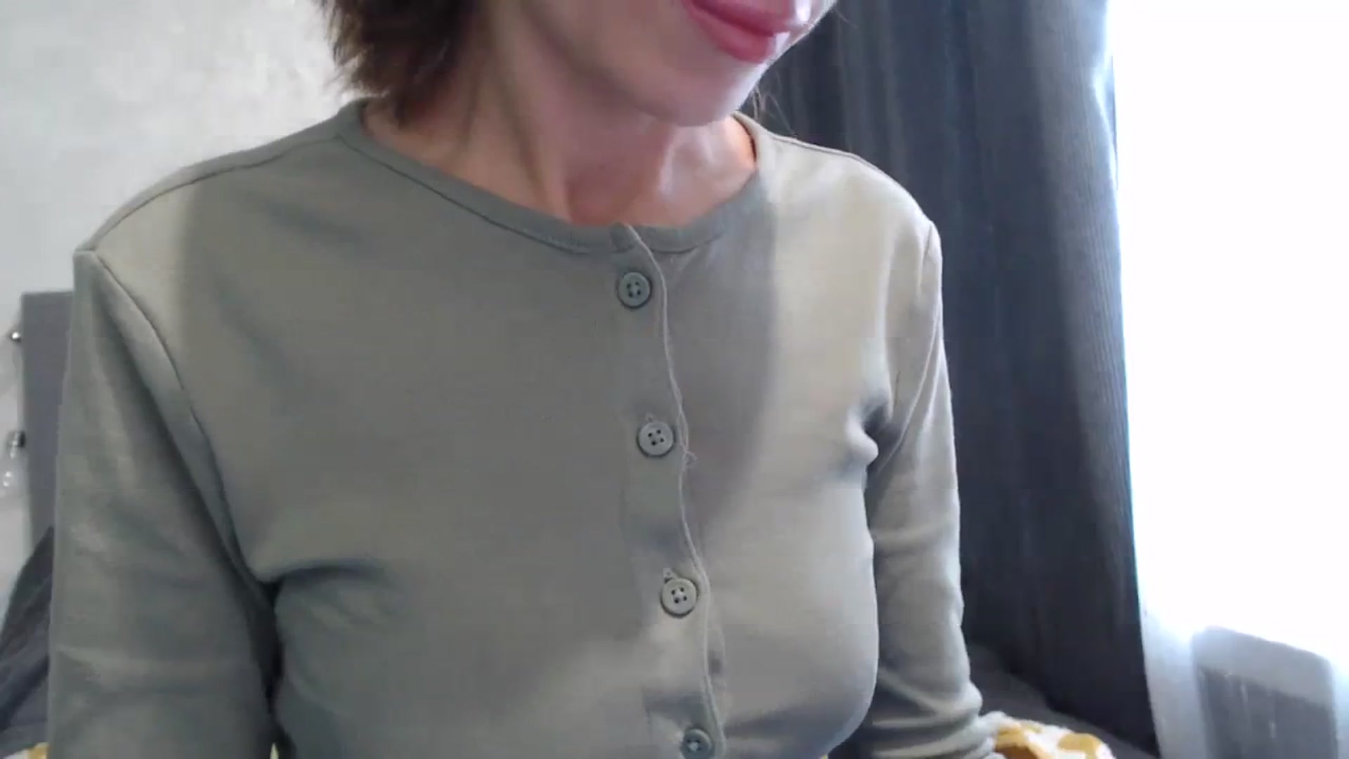Gallery image thumbnail from Nora_Sweet's myfreecams stream on, 11/15/2023, 10:11 image 12 of 20