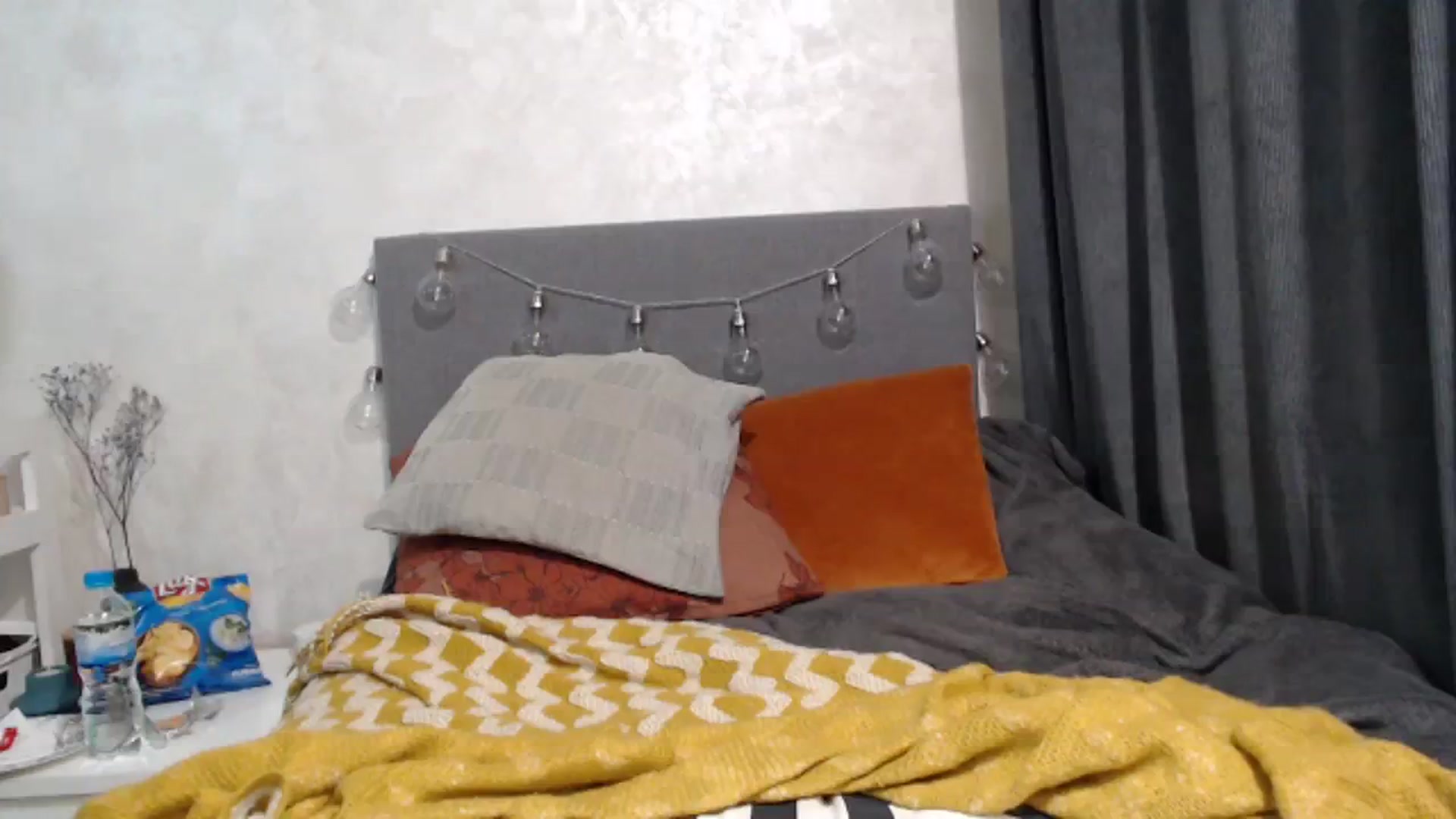 Gallery image thumbnail from Nora_Sweet's myfreecams stream on, 11/18/2023, 17:00 image 2 of 20