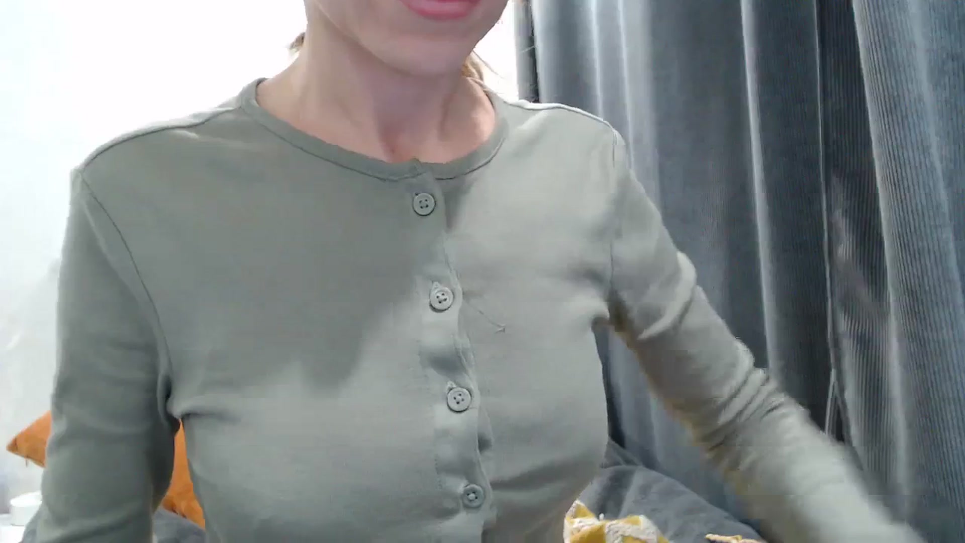 Gallery image thumbnail from Nora_Sweet's myfreecams stream on, 02/15/2024, 17:23 image 16 of 20