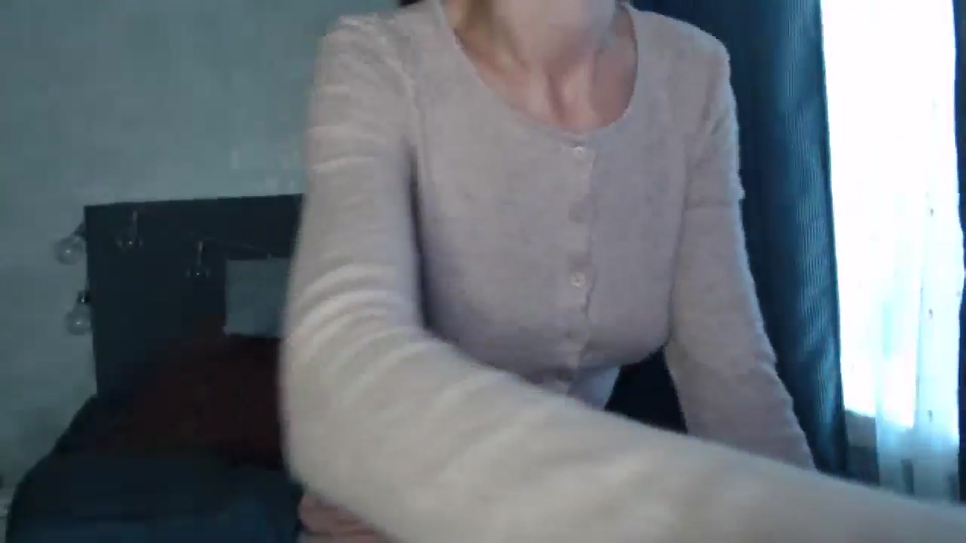 Gallery image thumbnail from Nora_Sweet's myfreecams stream on, 07/25/2024, 10:42 image 3 of 20