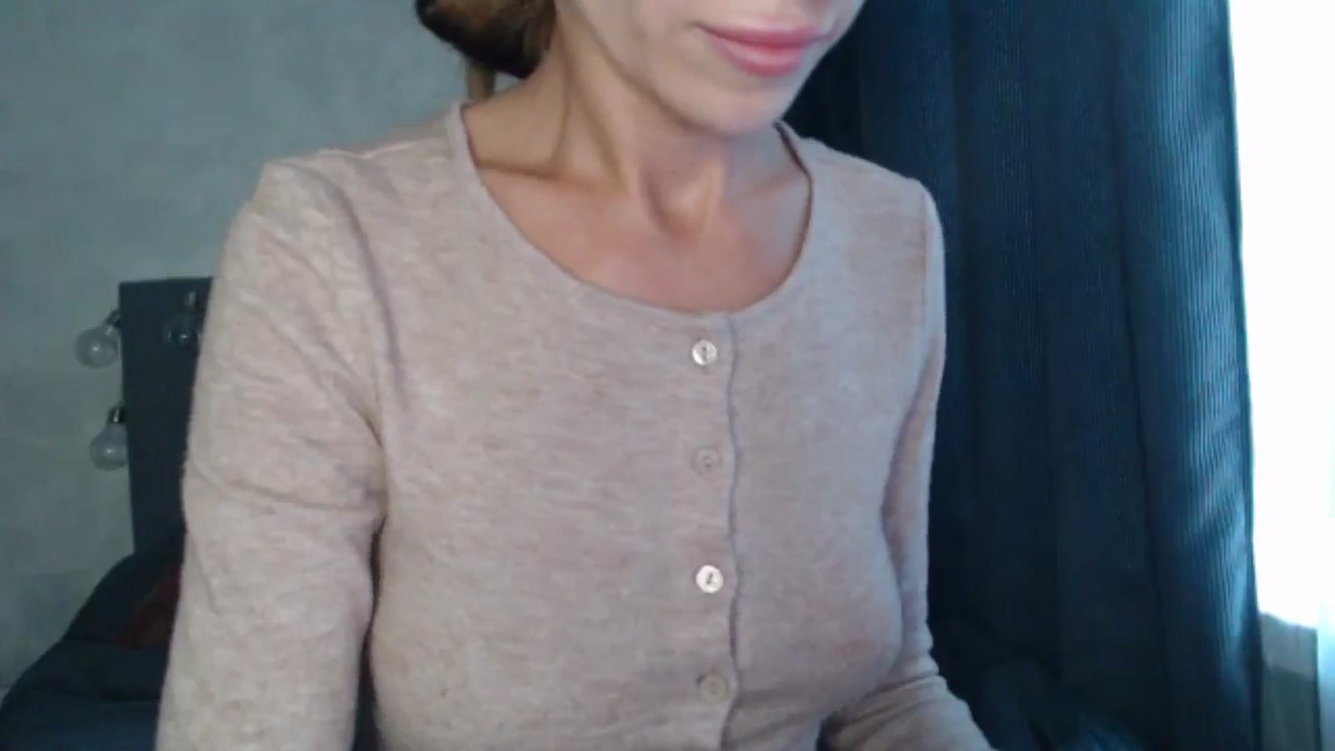 Gallery image thumbnail from Nora_Sweet's myfreecams stream on, 07/25/2024, 10:42 image 17 of 20