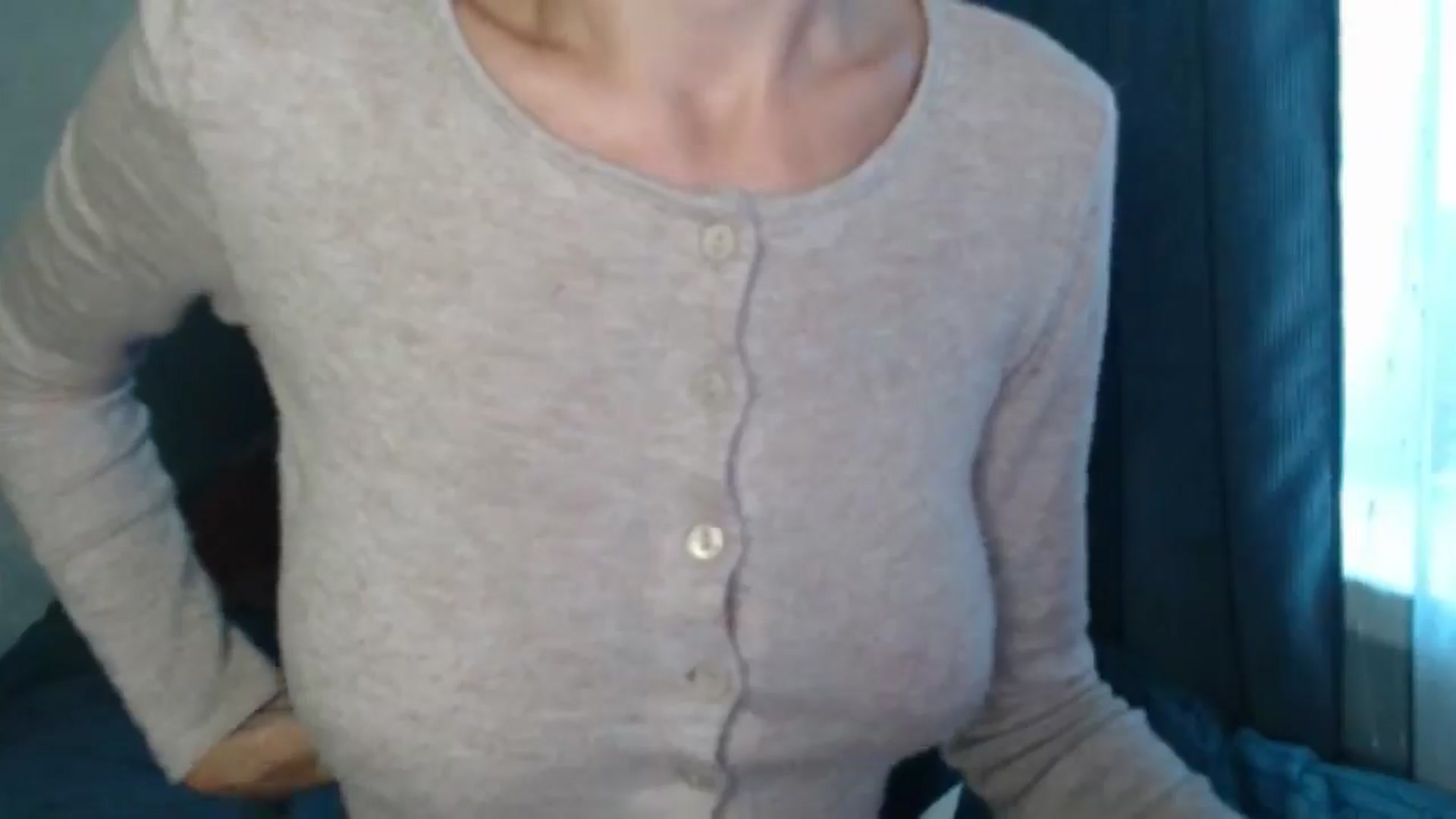 Gallery image thumbnail from Nora_Sweet's myfreecams stream on, 07/25/2024, 12:19 image 6 of 20