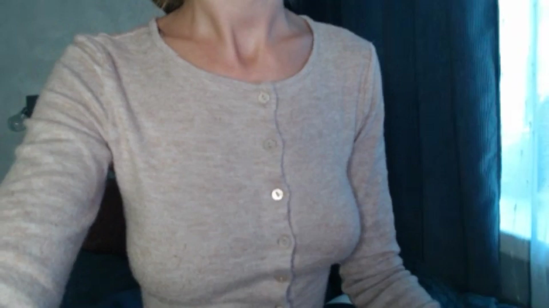 Gallery image thumbnail from Nora_Sweet's myfreecams stream on, 07/25/2024, 12:19 image 20 of 20