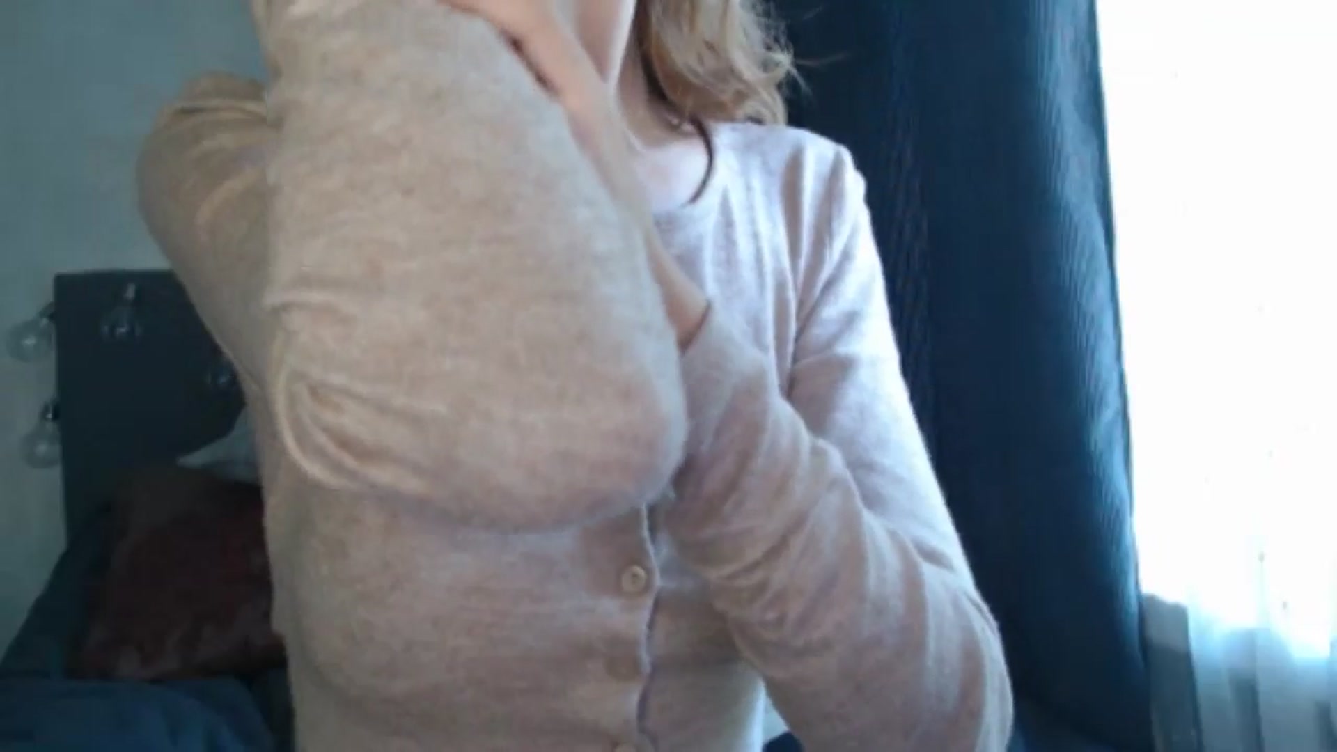 Gallery image thumbnail from Nora_Sweet's myfreecams stream on, 07/28/2024, 08:51 image 12 of 20