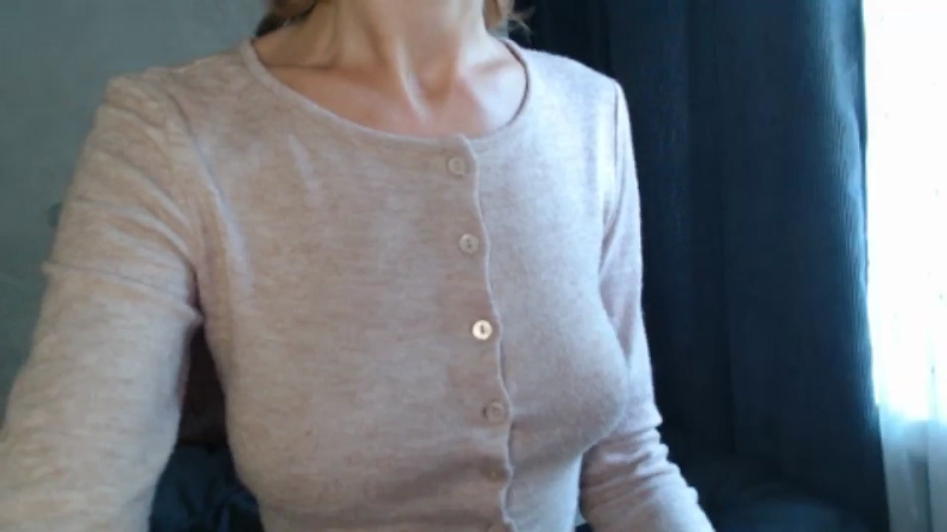 Gallery image thumbnail from Nora_Sweet's myfreecams stream on, 07/28/2024, 09:30 image 3 of 20