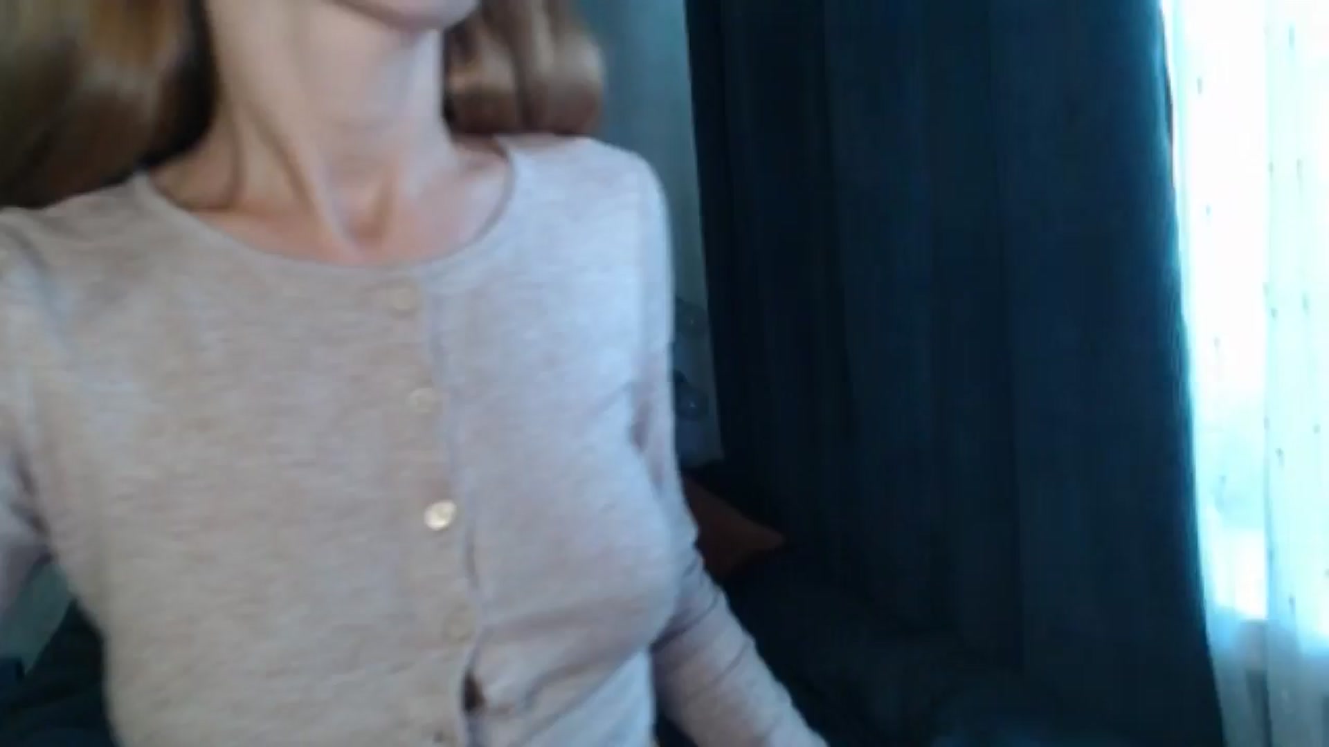 Gallery image thumbnail from Nora_Sweet's myfreecams stream on, 07/28/2024, 13:03 image 3 of 20