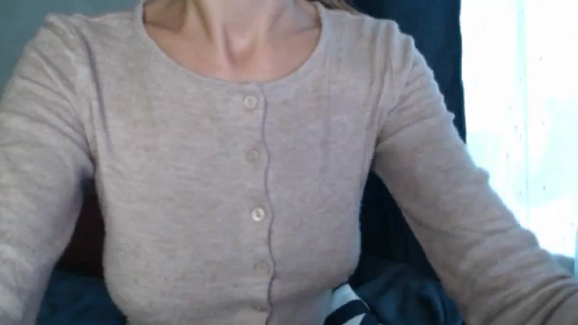 Gallery image thumbnail from Nora_Sweet's myfreecams stream on, 07/29/2024, 11:31 image 17 of 20