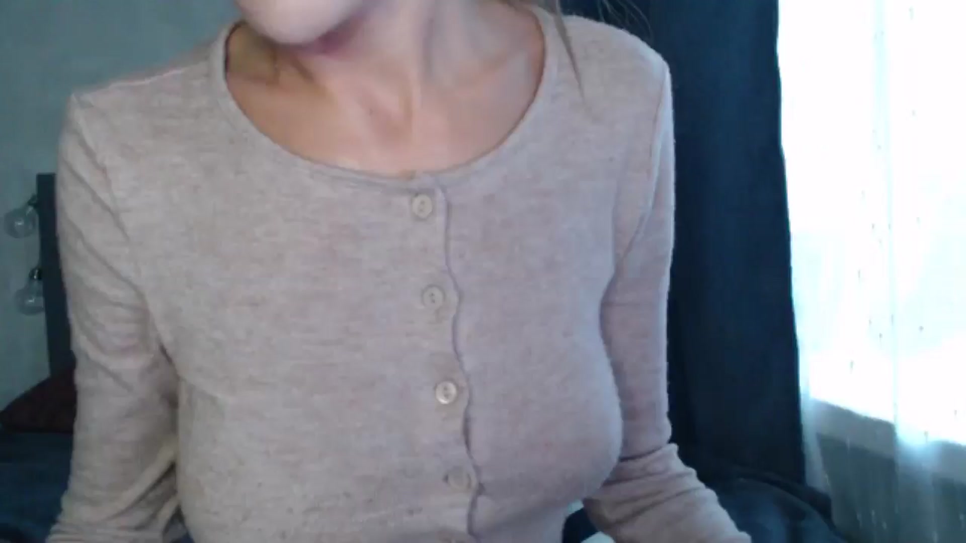 Gallery image thumbnail from Nora_Sweet's myfreecams stream on, 07/29/2024, 11:46 image 18 of 20