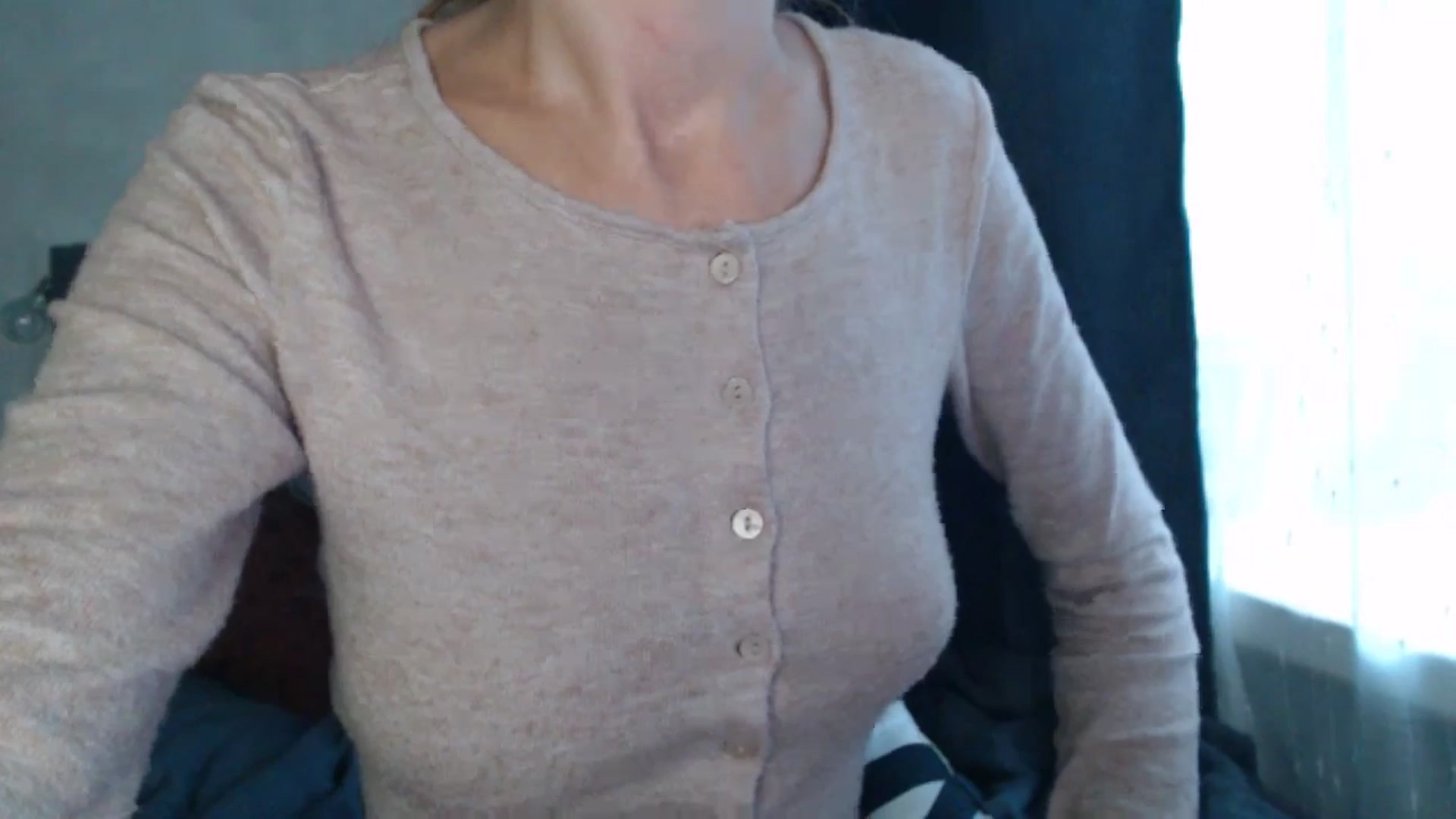 Gallery image thumbnail from Nora_Sweet's myfreecams stream on, 07/29/2024, 11:46 image 17 of 20