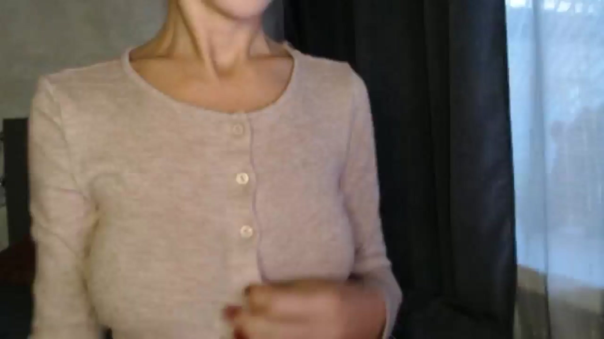 Gallery image thumbnail from Nora_Sweet's myfreecams stream on, 07/29/2024, 17:22 image 3 of 20
