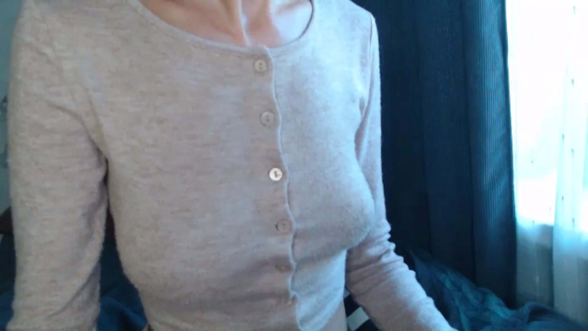 Gallery image thumbnail from Nora_Sweet's myfreecams stream on, 07/30/2024, 10:42 image 3 of 20
