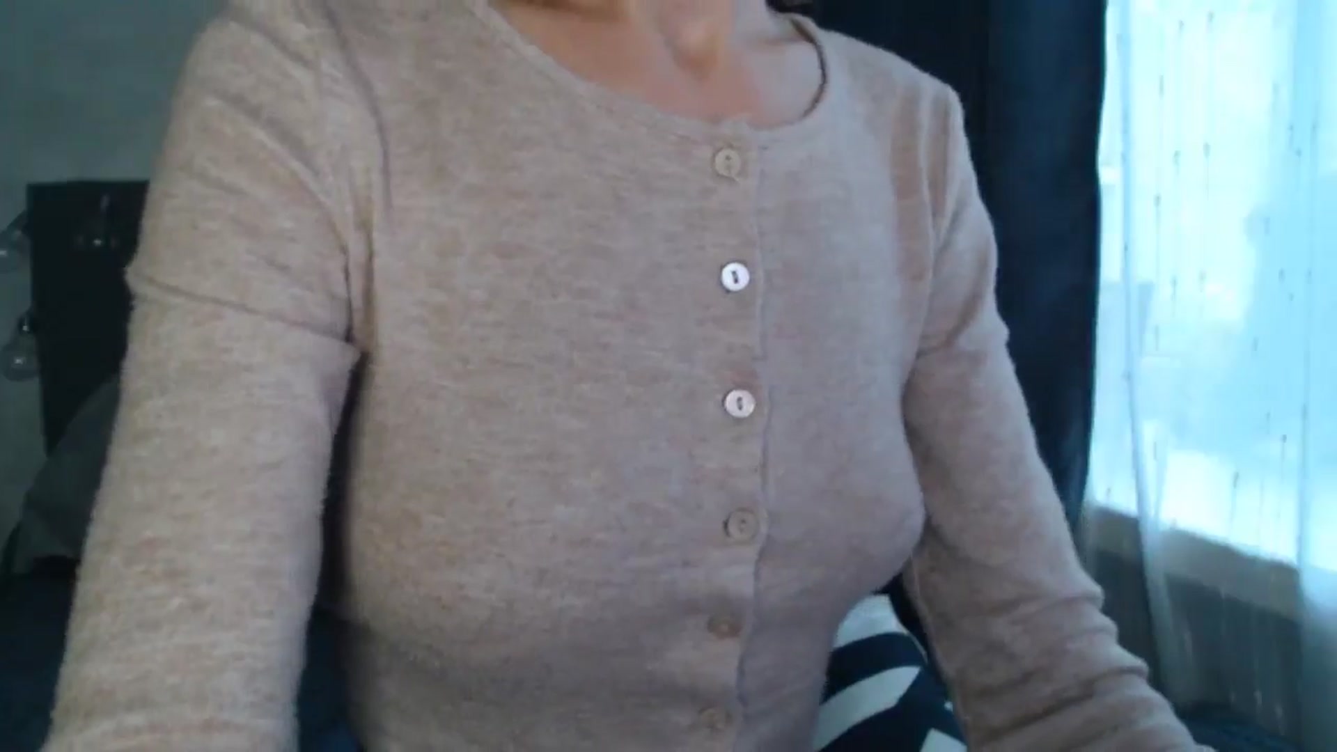Gallery image thumbnail from Nora_Sweet's myfreecams stream on, 08/04/2024, 11:38 image 10 of 20