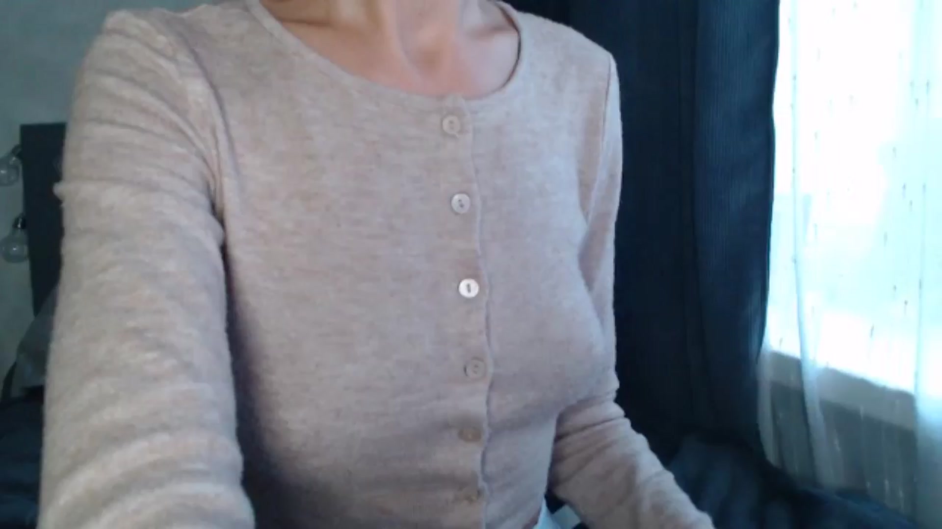 Gallery image thumbnail from Nora_Sweet's myfreecams stream on, 08/04/2024, 11:38 image 6 of 20