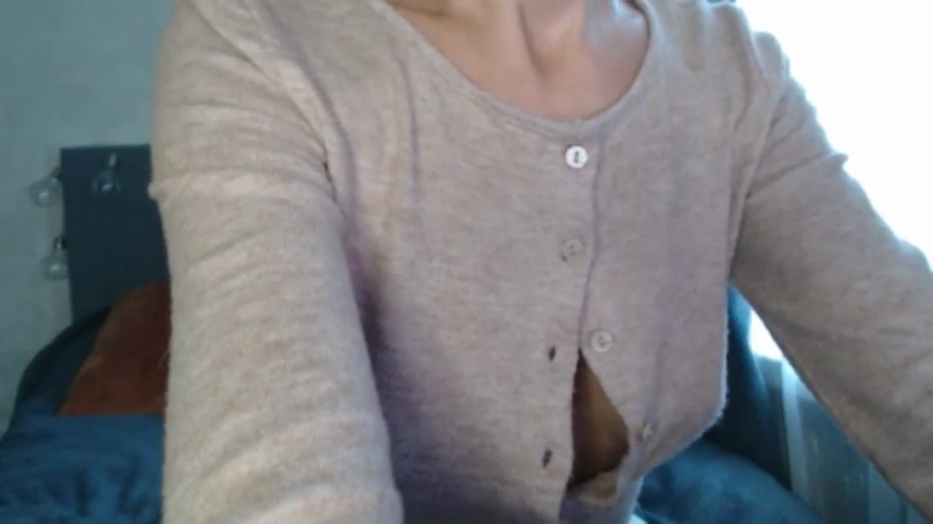 Gallery image thumbnail from Nora_Sweet's myfreecams stream on, 08/06/2024, 08:49 image 5 of 20