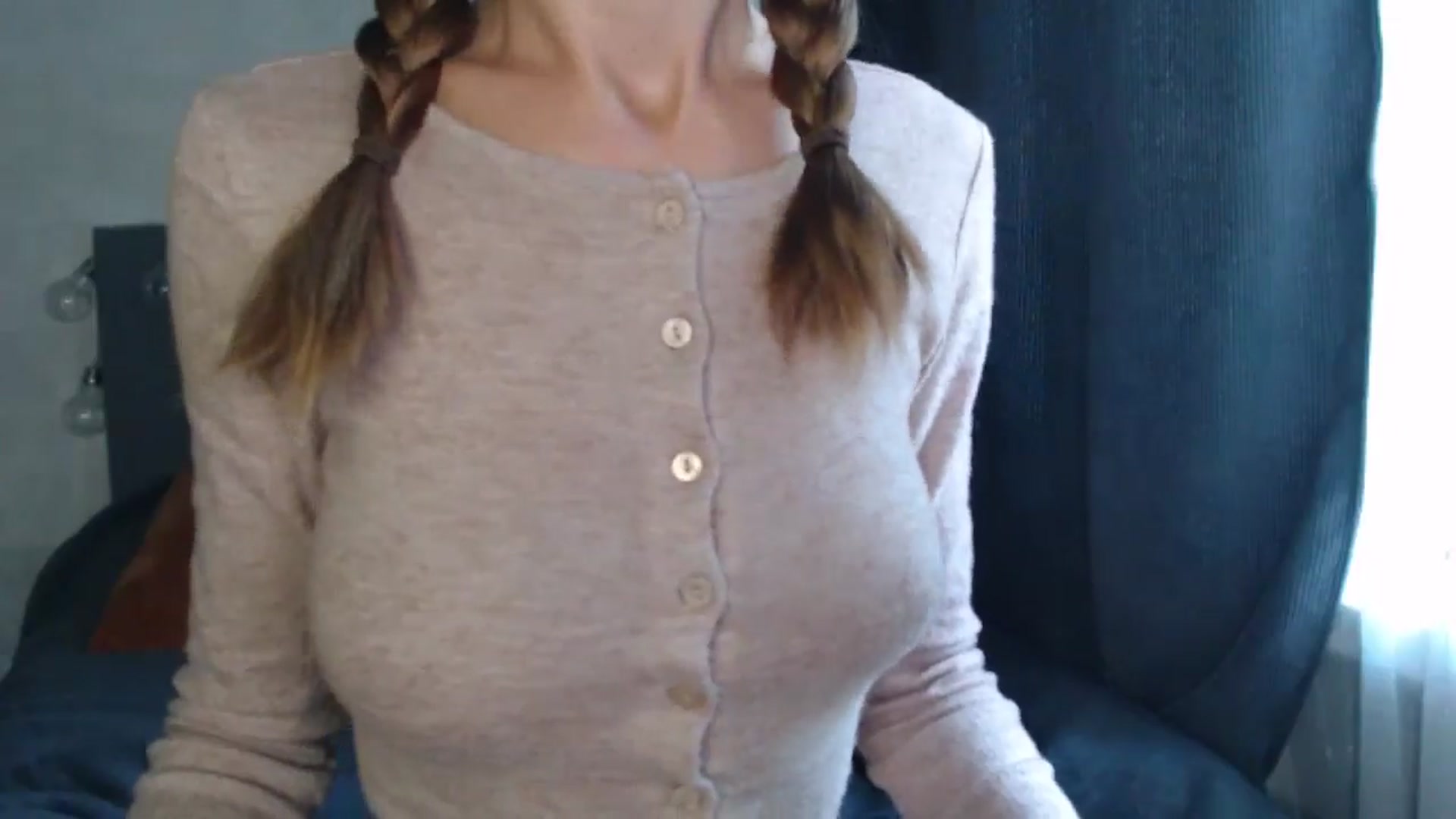 Gallery image thumbnail from Nora_Sweet's myfreecams stream on, 08/06/2024, 08:49 image 12 of 20