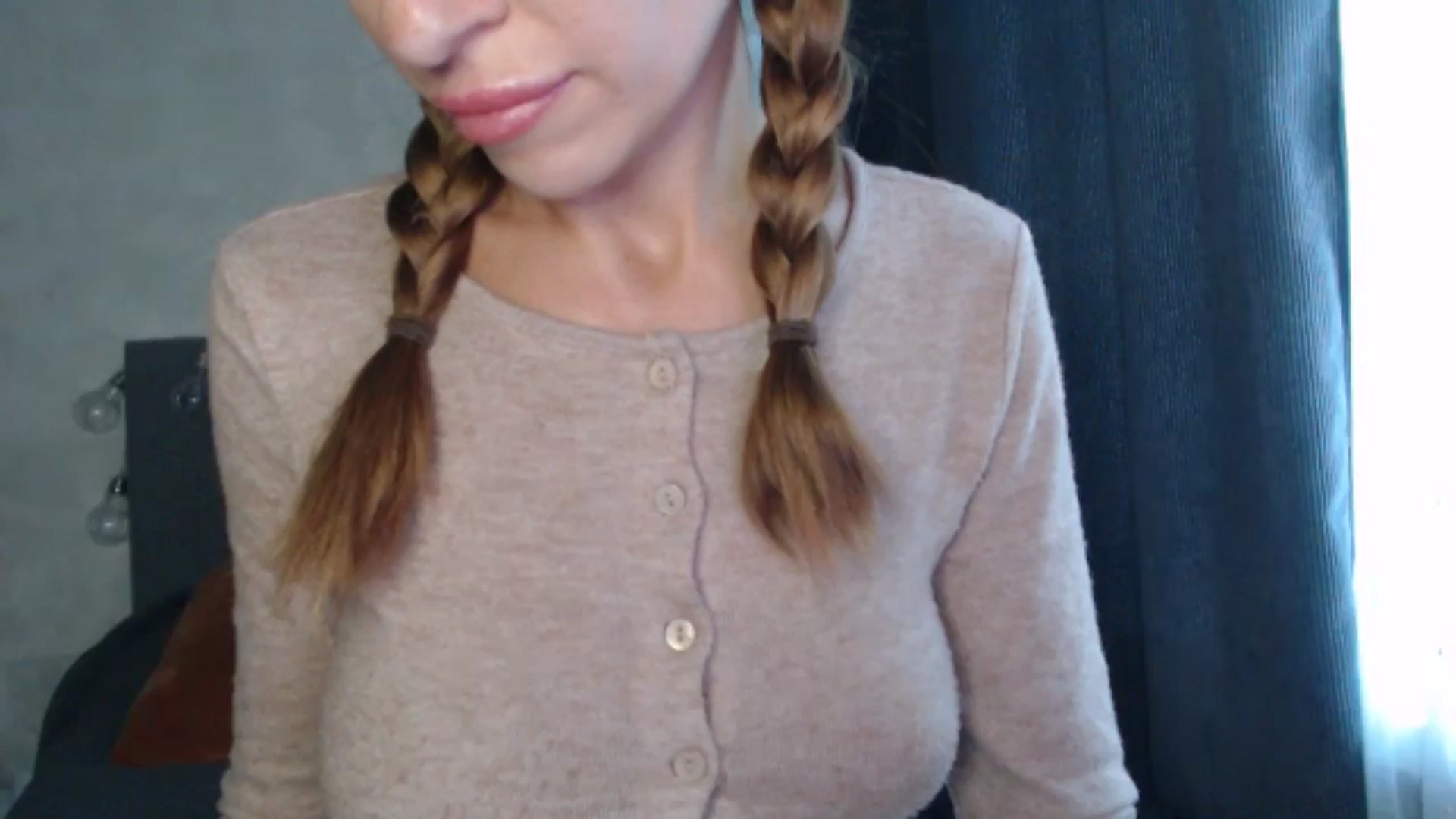 Gallery image thumbnail from Nora_Sweet's myfreecams stream on, 08/06/2024, 09:21 image 14 of 20