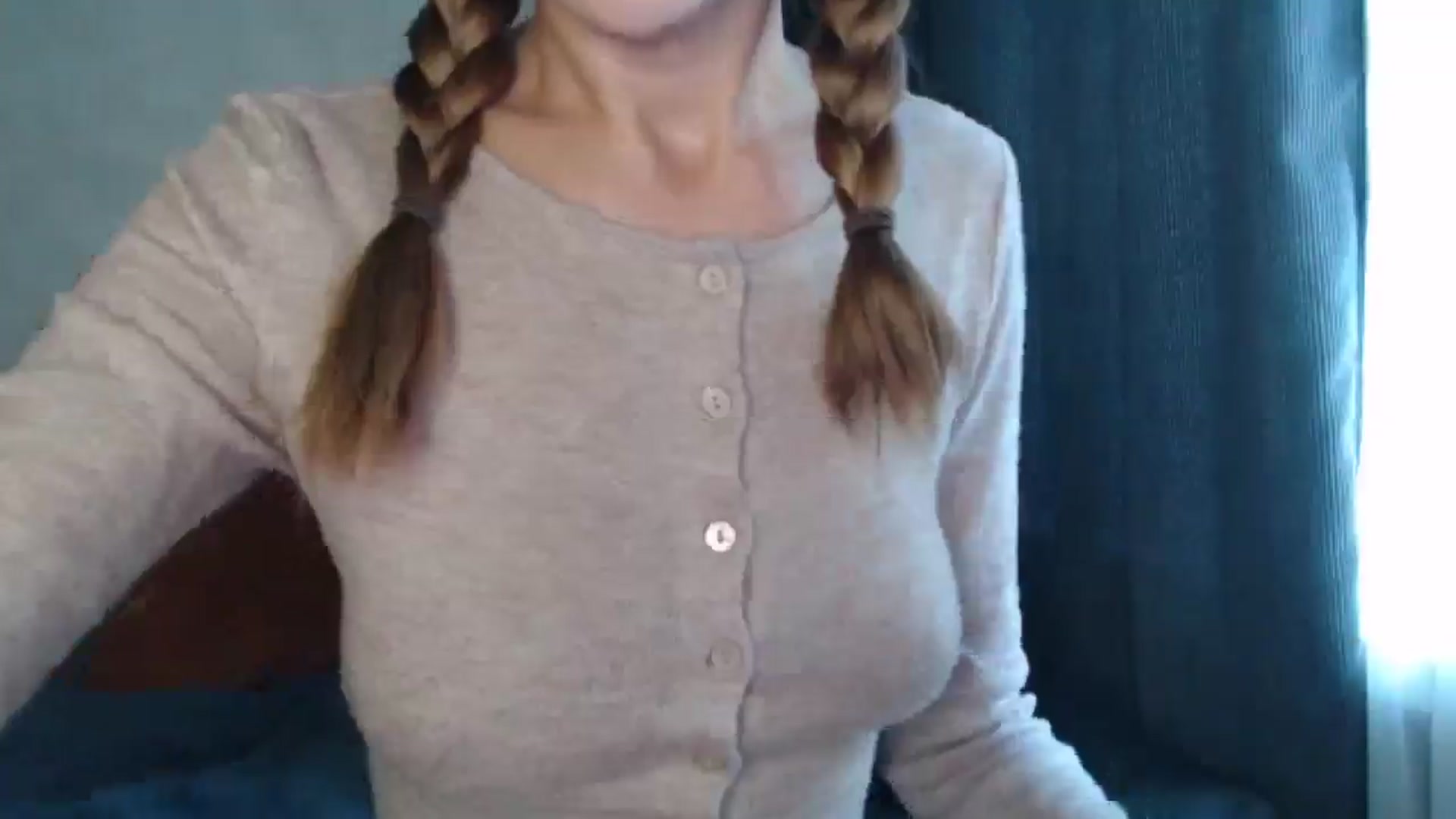 Gallery image thumbnail from Nora_Sweet's myfreecams stream on, 08/06/2024, 09:21 image 7 of 20