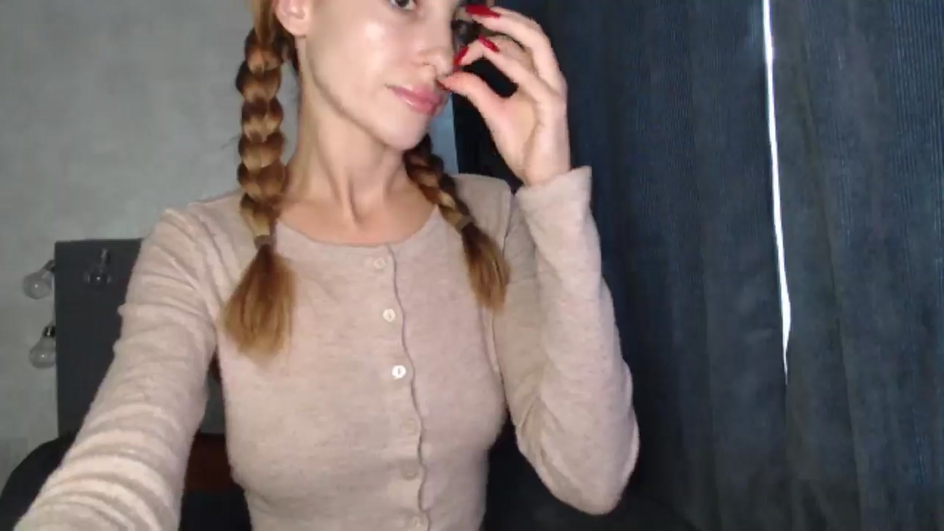 Gallery image thumbnail from Nora_Sweet's myfreecams stream on, 08/06/2024, 11:24 image 7 of 20