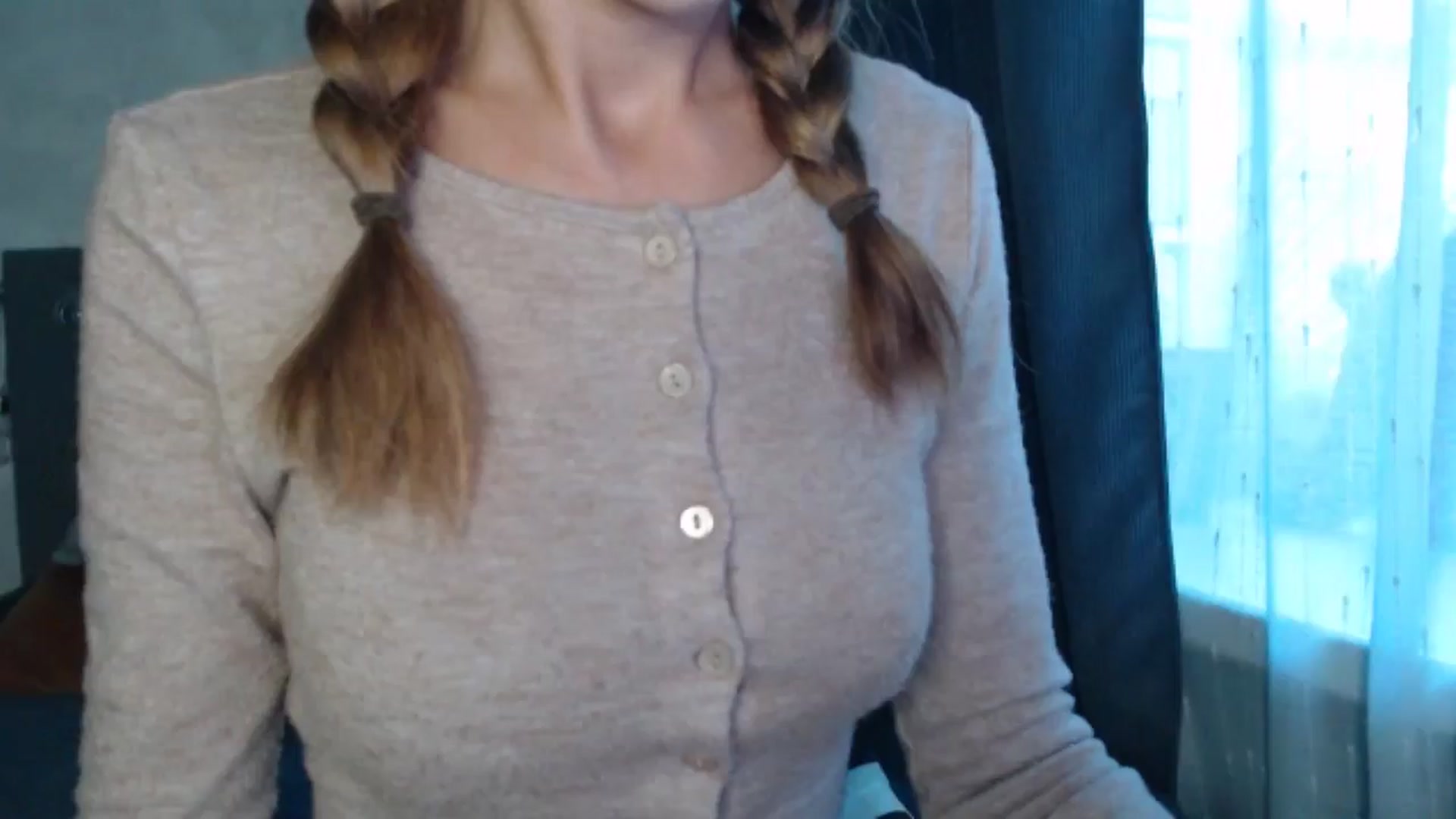Gallery image thumbnail from Nora_Sweet's myfreecams stream on, 08/06/2024, 13:05 image 8 of 20