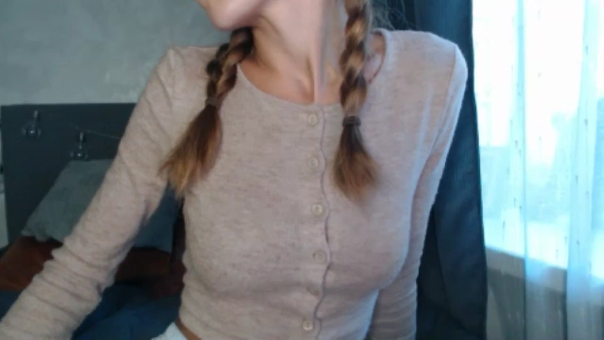 Gallery image thumbnail from Nora_Sweet's myfreecams stream on, 08/06/2024, 13:05 image 7 of 20