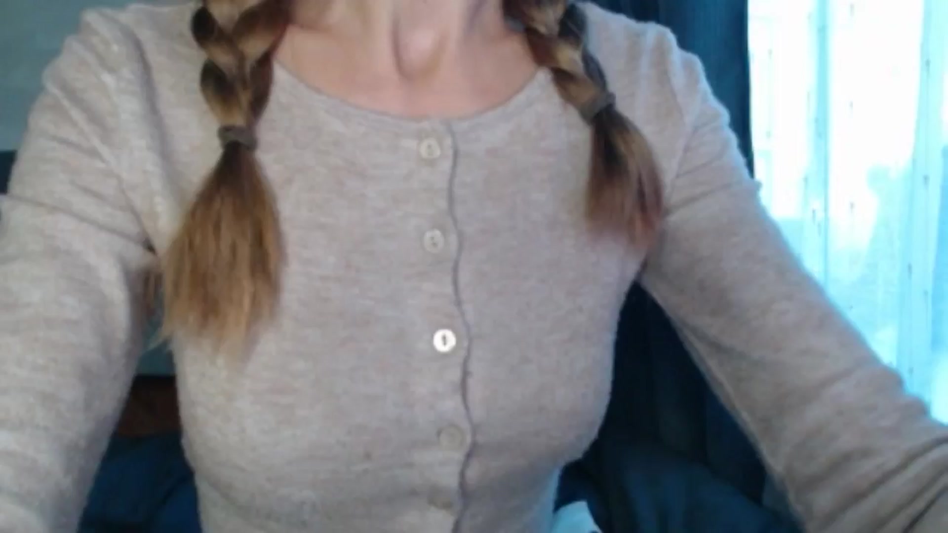 Gallery image thumbnail from Nora_Sweet's myfreecams stream on, 08/06/2024, 13:05 image 1 of 20
