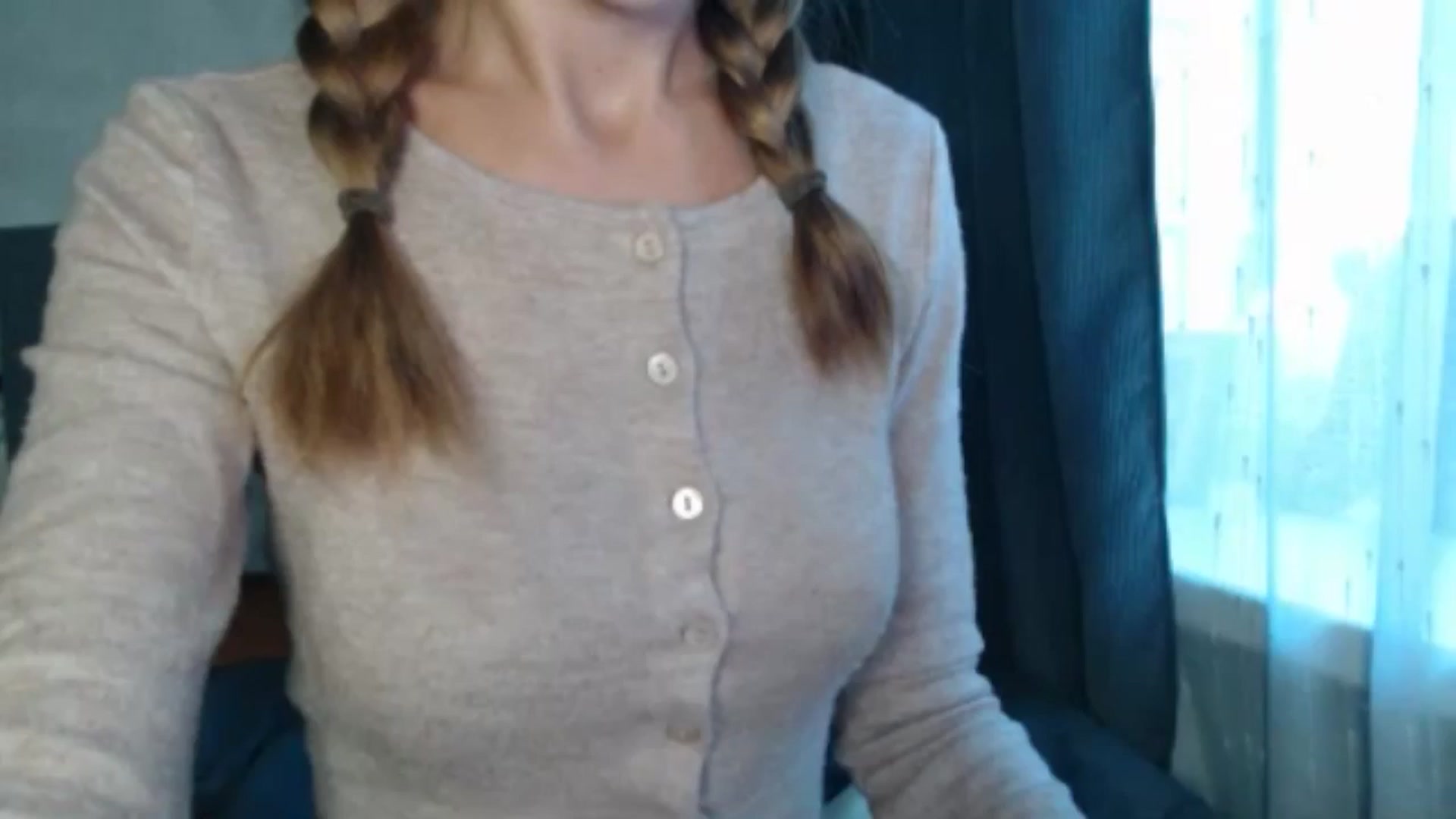 Gallery image thumbnail from Nora_Sweet's myfreecams stream on, 08/06/2024, 13:05 image 2 of 20