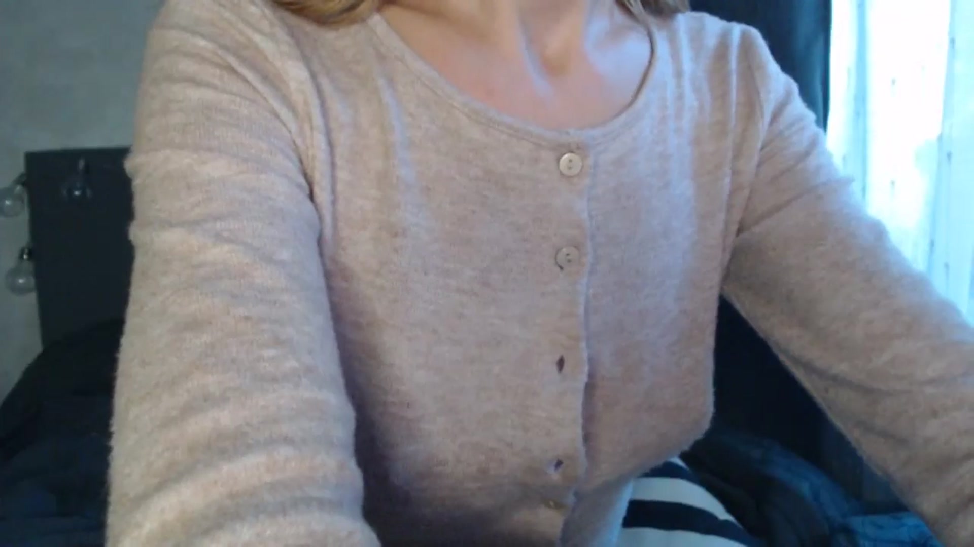 Gallery image thumbnail from Nora_Sweet's myfreecams stream on, 08/09/2024, 14:23 image 9 of 20