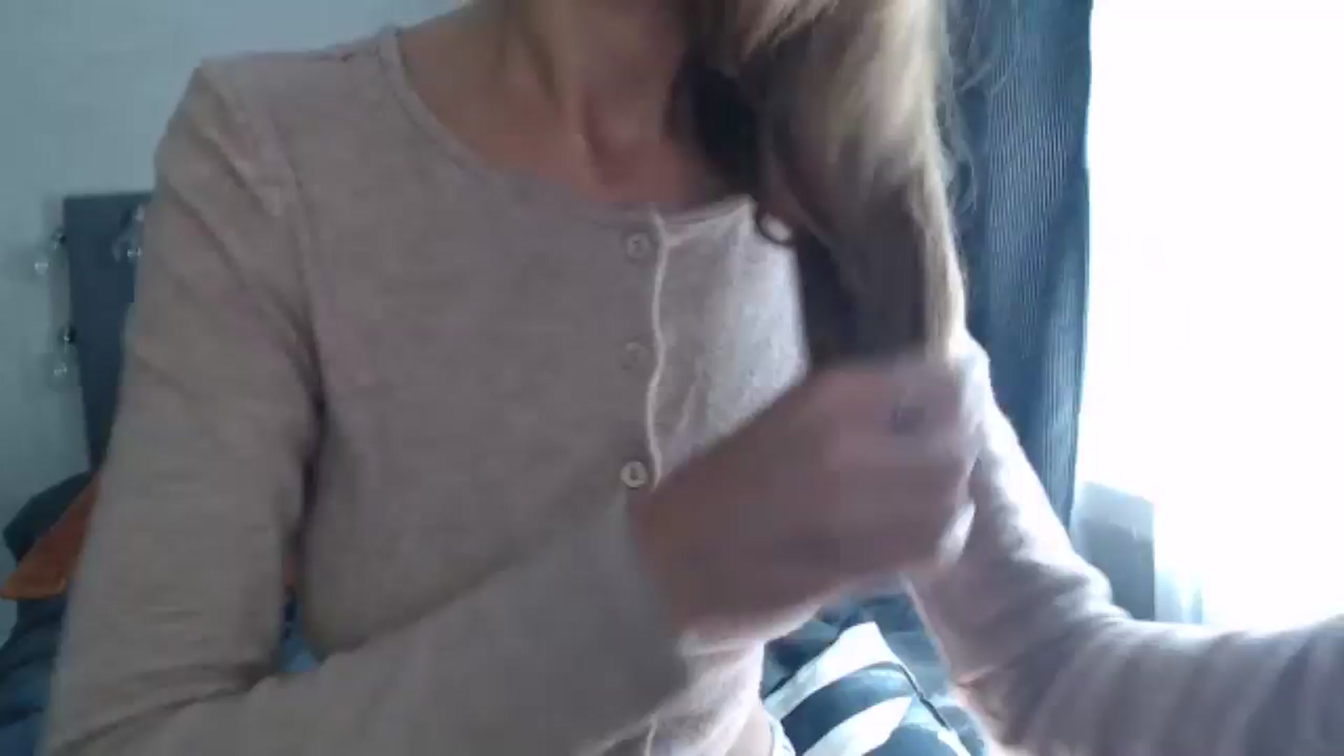 Gallery image thumbnail from Nora_Sweet's myfreecams stream on, 08/12/2024, 07:19 image 12 of 20