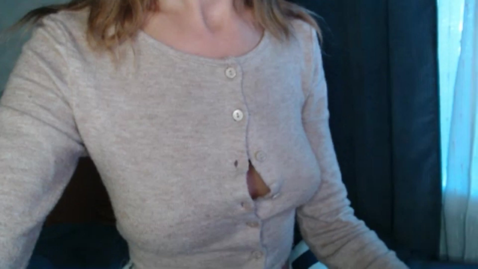 Gallery image thumbnail from Nora_Sweet's myfreecams stream on, 08/12/2024, 14:31 image 7 of 20