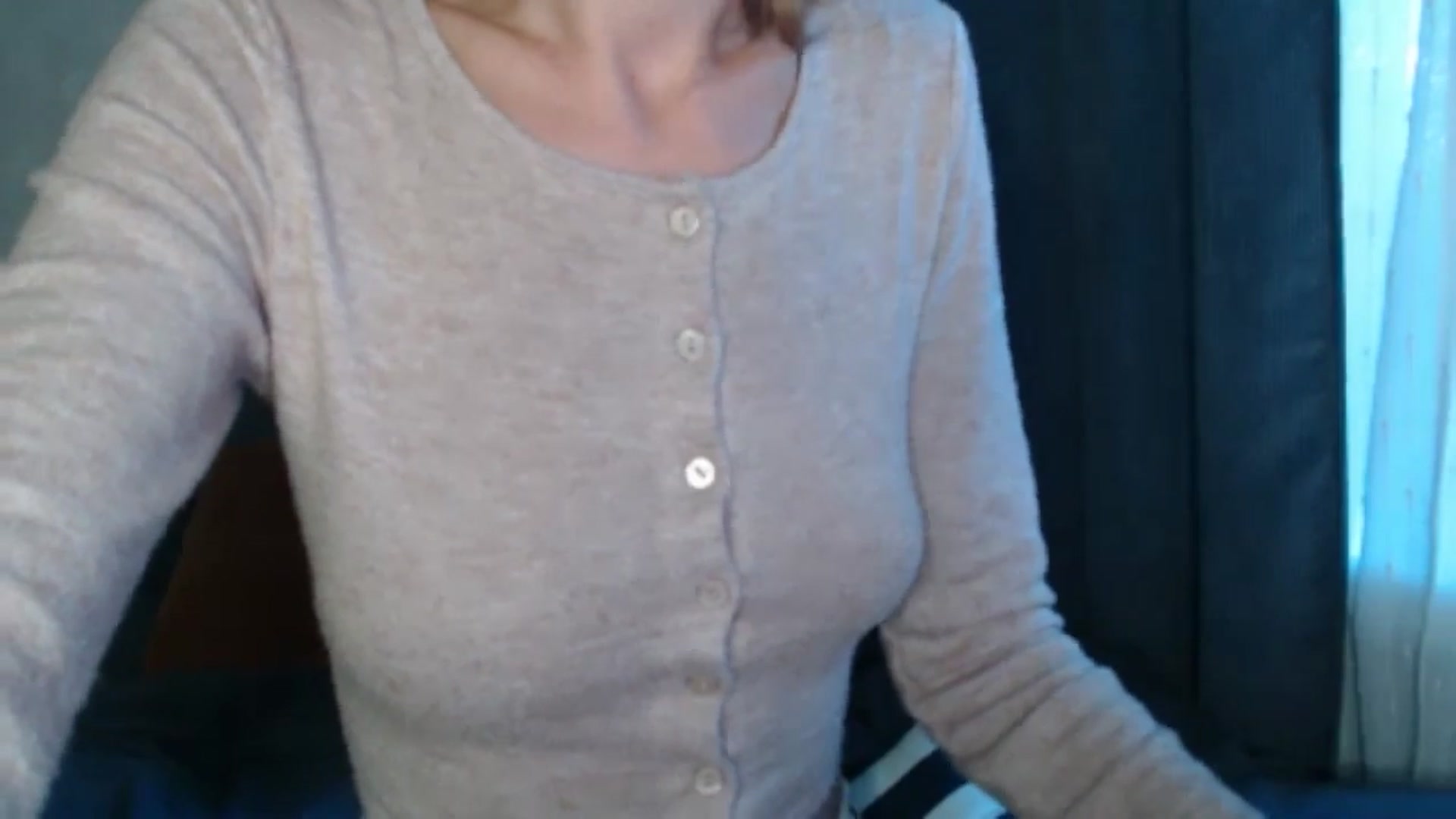 Gallery image thumbnail from Nora_Sweet's myfreecams stream on, 08/12/2024, 14:31 image 13 of 20