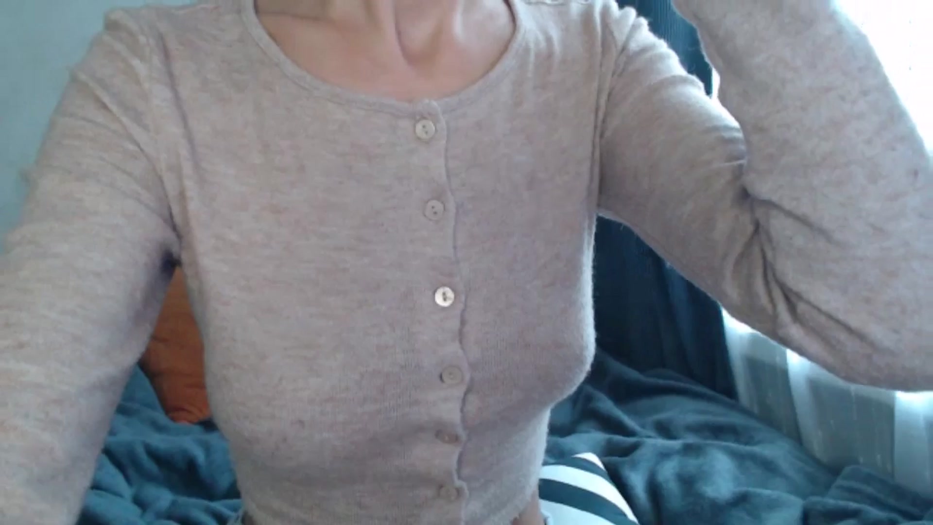 Gallery image thumbnail from Nora_Sweet's myfreecams stream on, 08/13/2024, 09:31 image 6 of 20