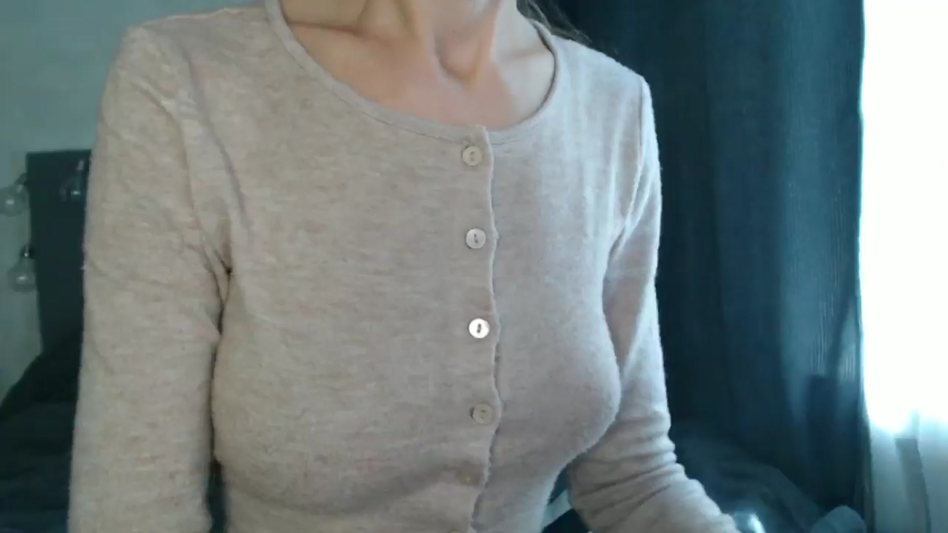 Gallery image thumbnail from Nora_Sweet's myfreecams stream on, 08/14/2024, 08:11 image 10 of 20