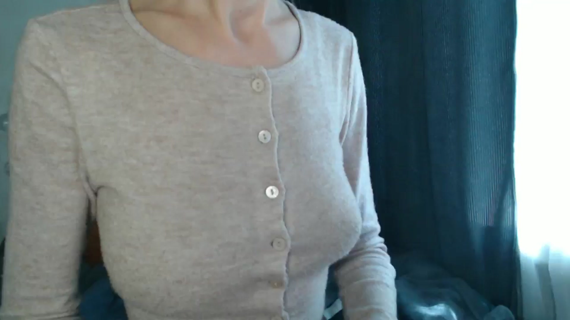Gallery image thumbnail from Nora_Sweet's myfreecams stream on, 08/14/2024, 08:11 image 11 of 20